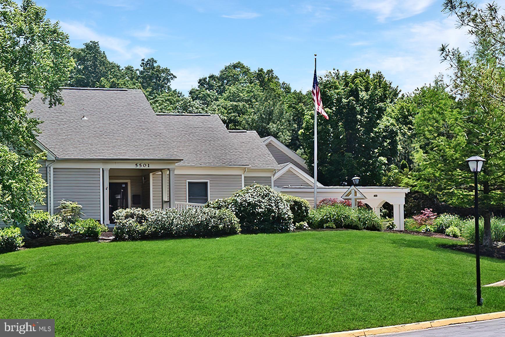 LIFESTYLE AT SULLY STATION - Residential