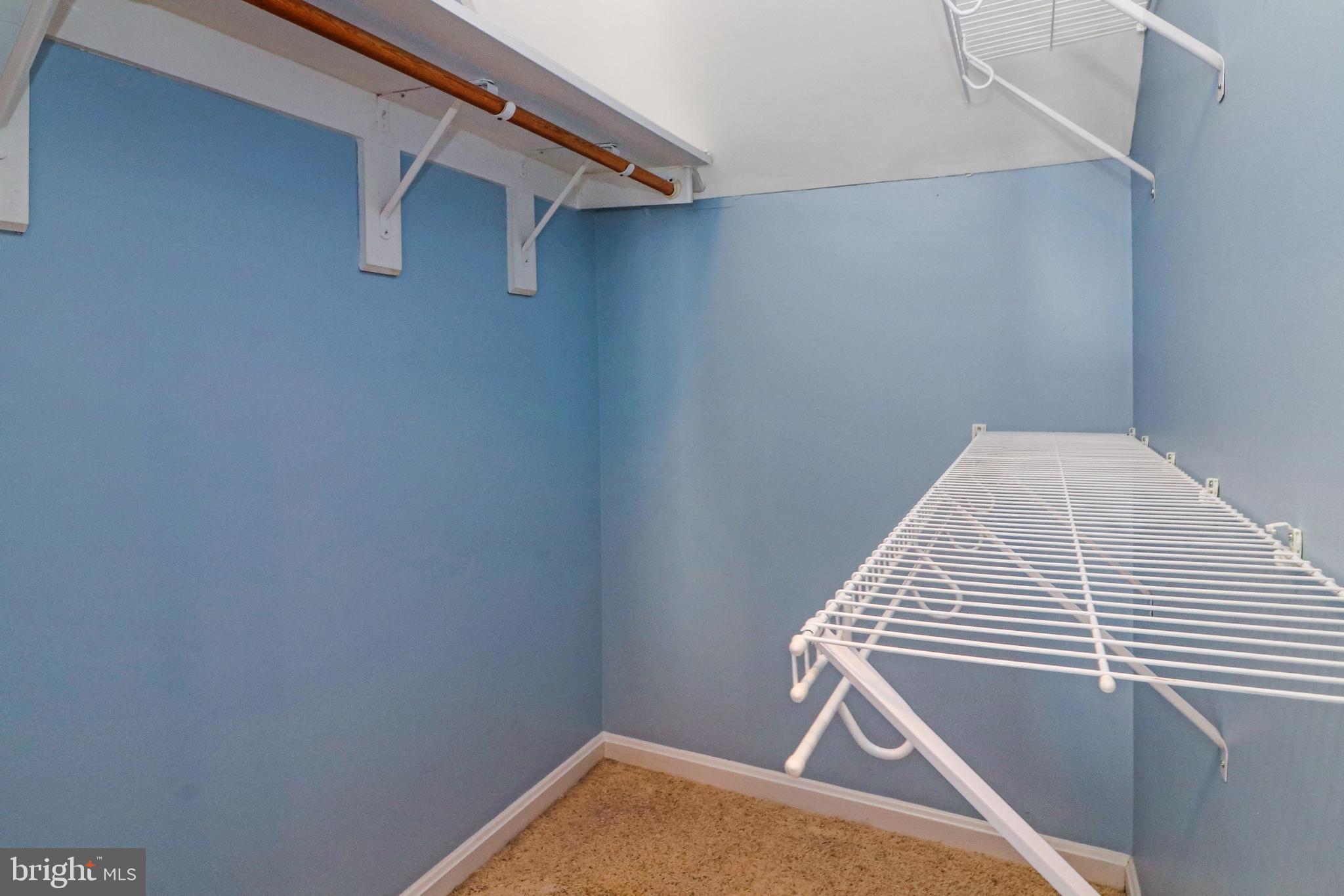 LIFESTYLE AT SULLY STATION - Residential