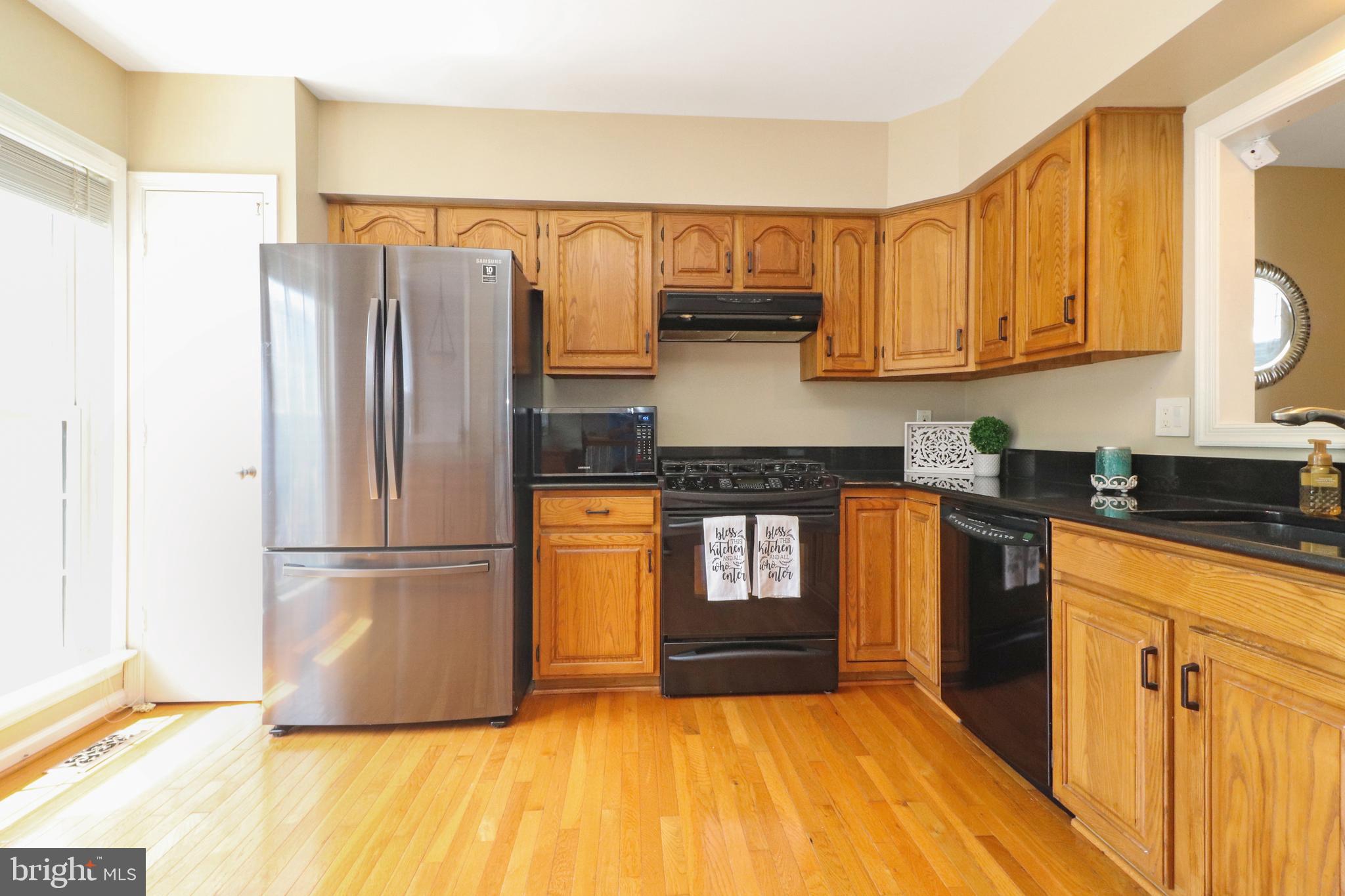 LIFESTYLE AT SULLY STATION - Residential