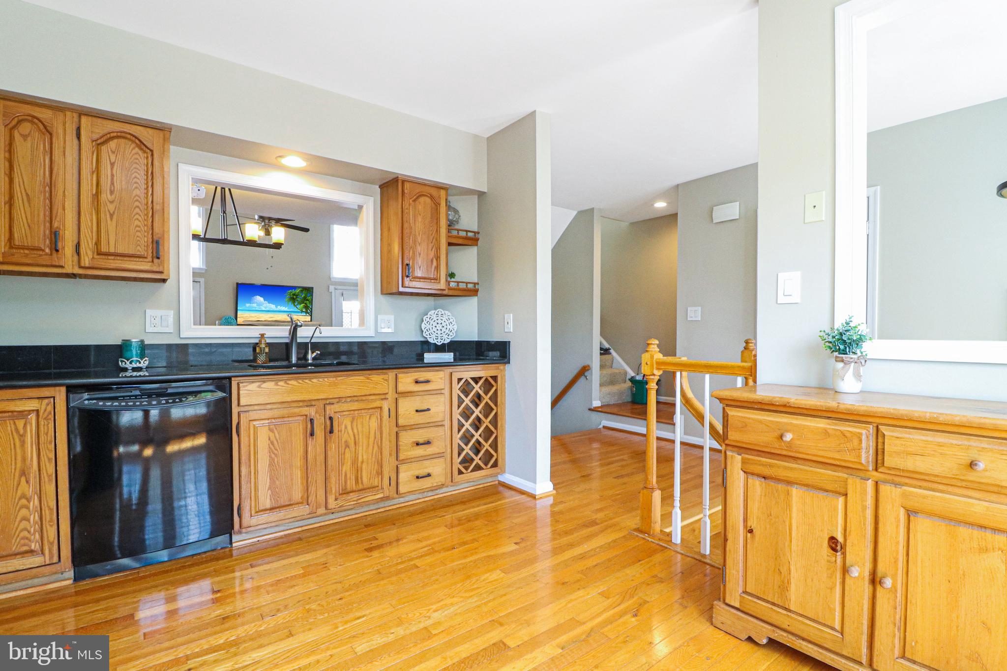 LIFESTYLE AT SULLY STATION - Residential