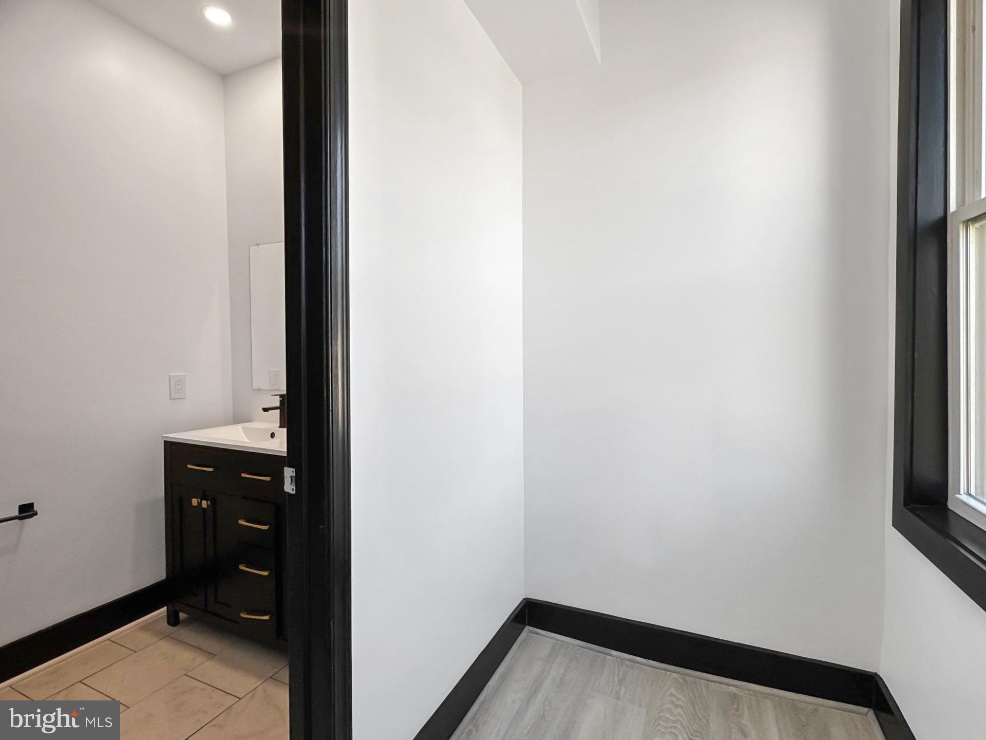WOODBROOK - Residential Lease