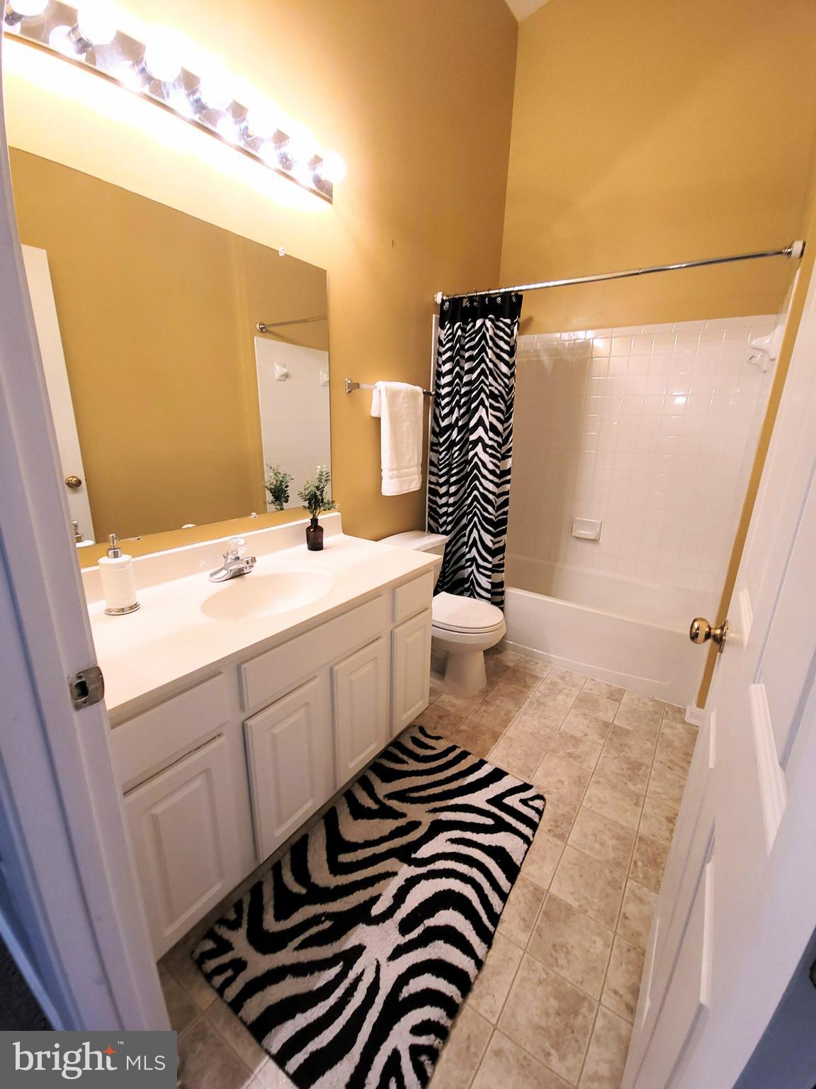 VISTA GARDENS - Residential