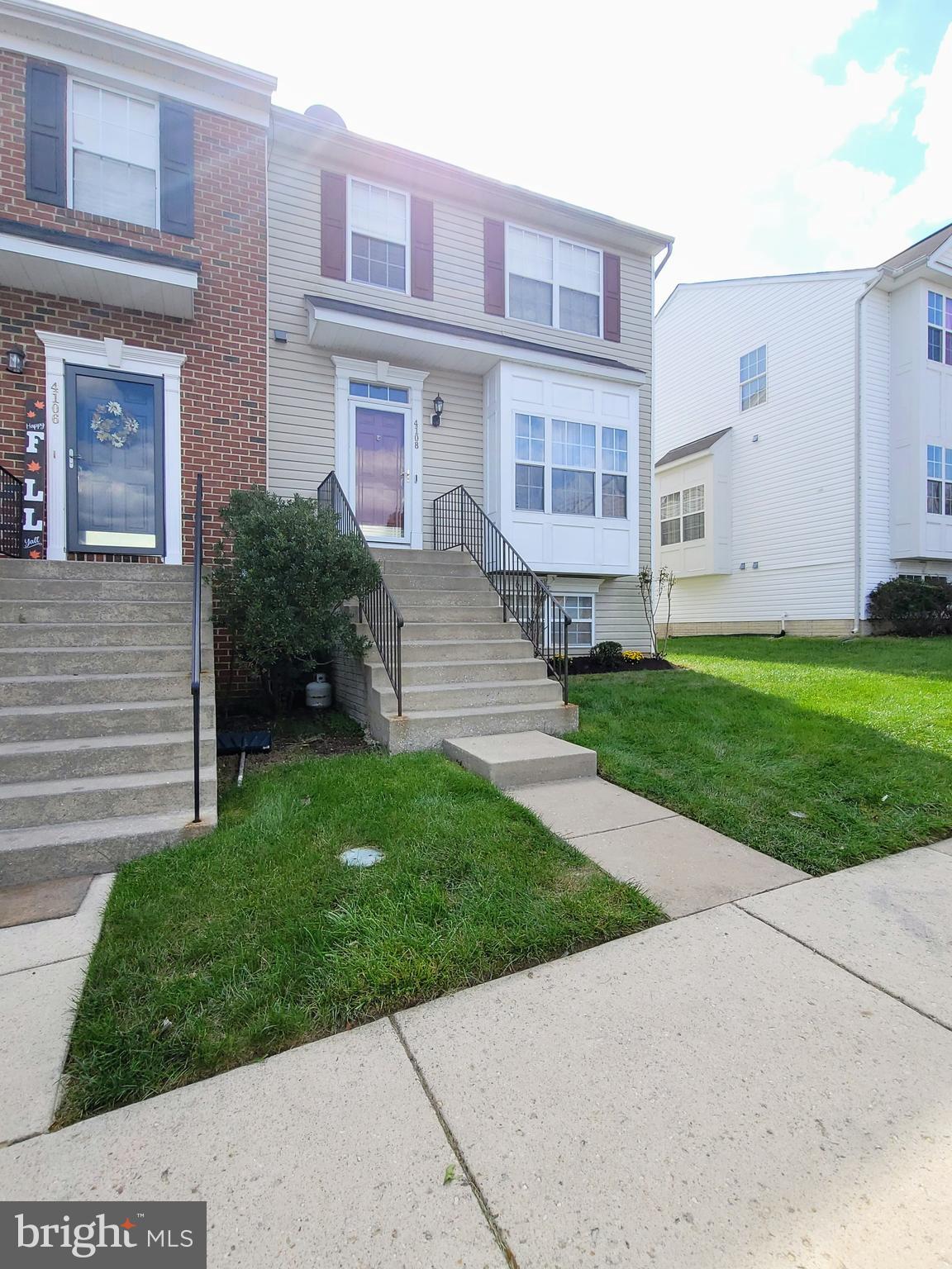 VISTA GARDENS - Residential