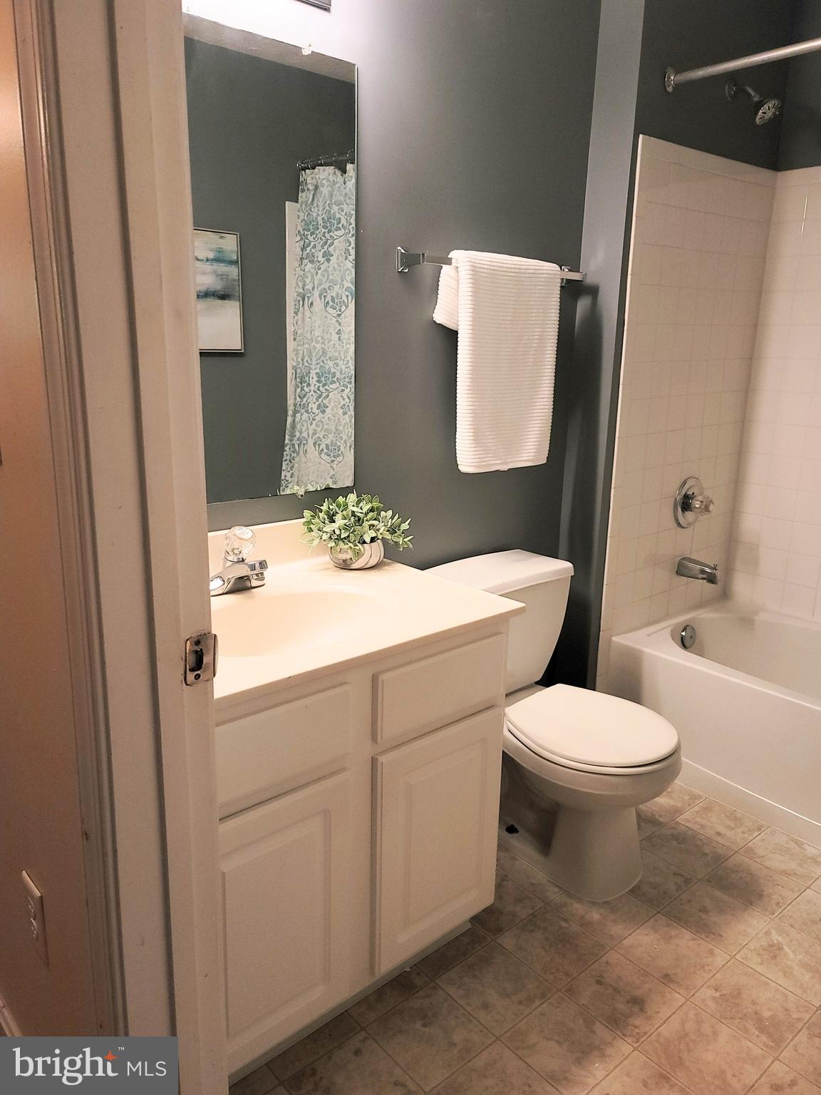 VISTA GARDENS - Residential