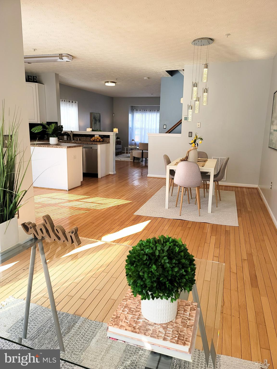 VISTA GARDENS - Residential