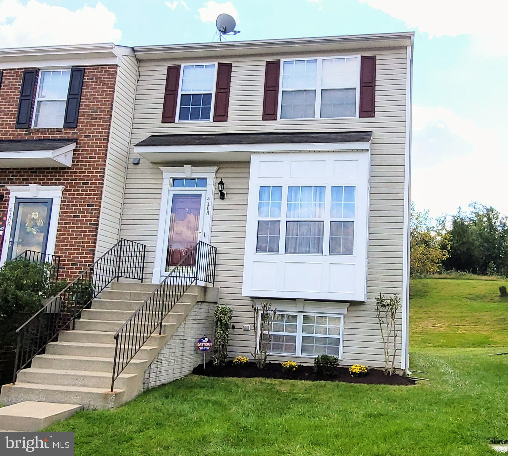 VISTA GARDENS - Residential