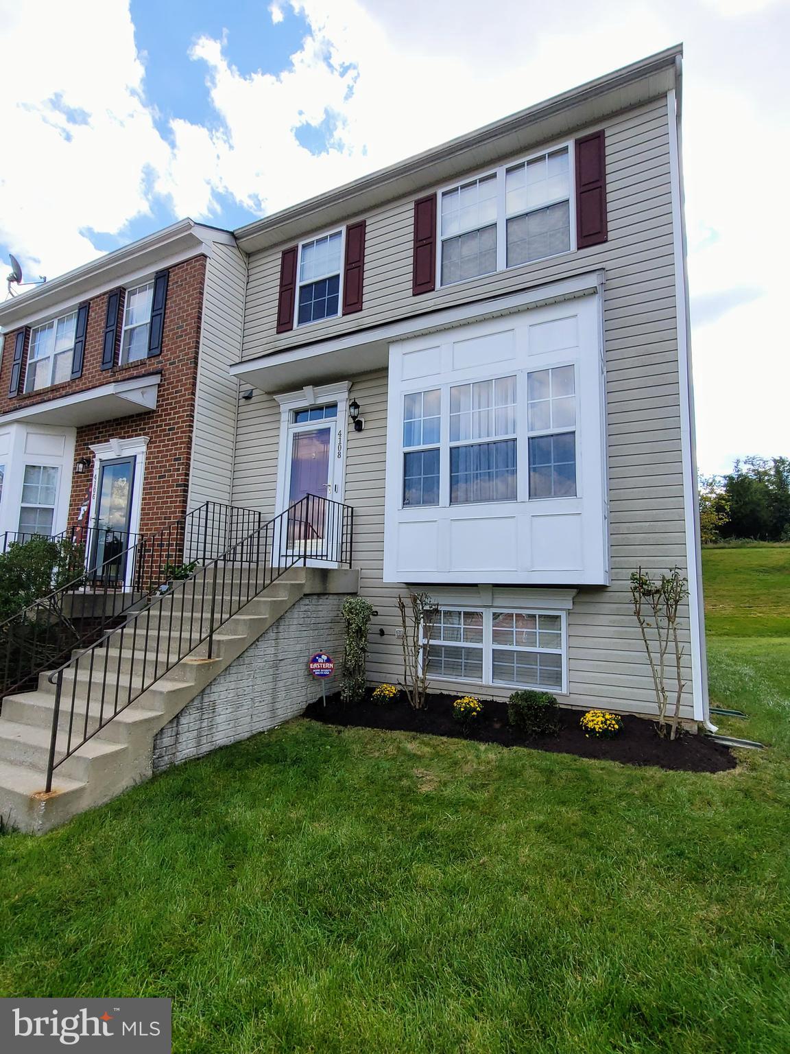 VISTA GARDENS - Residential