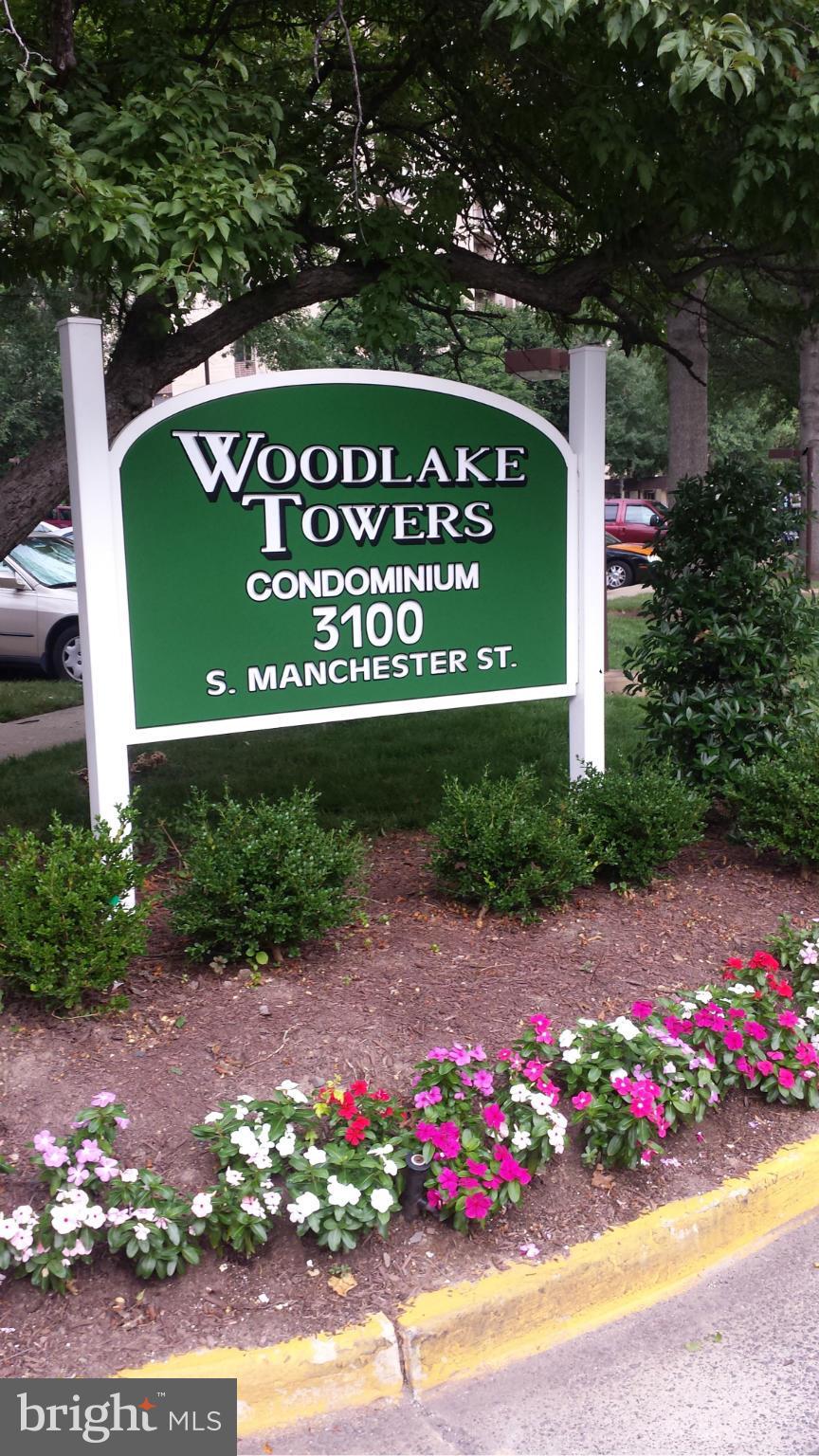 WOODLAKE TOWERS - Residential