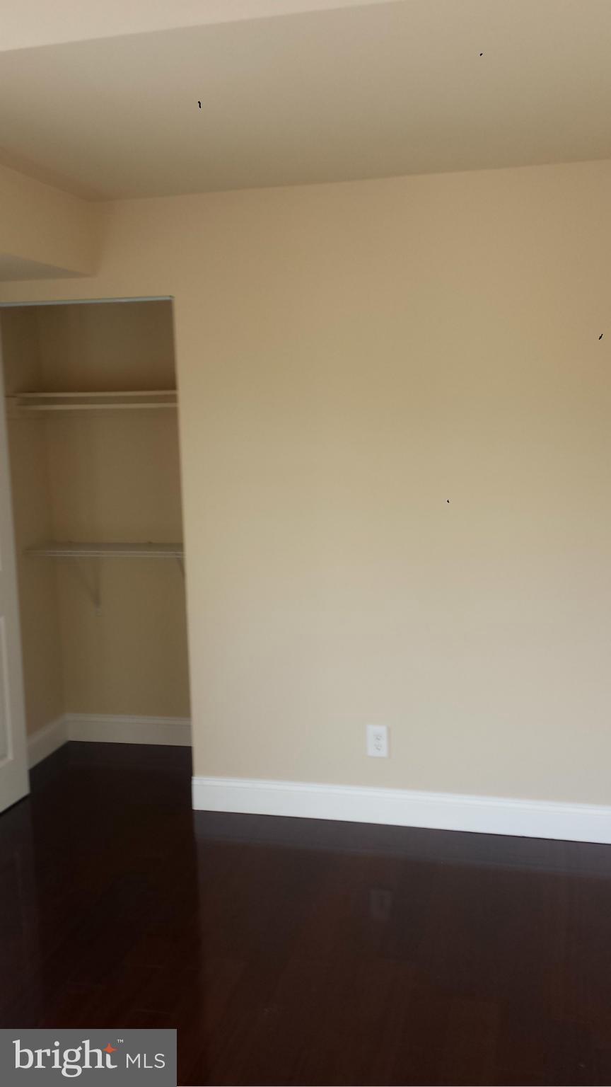 WOODLAKE TOWERS - Residential