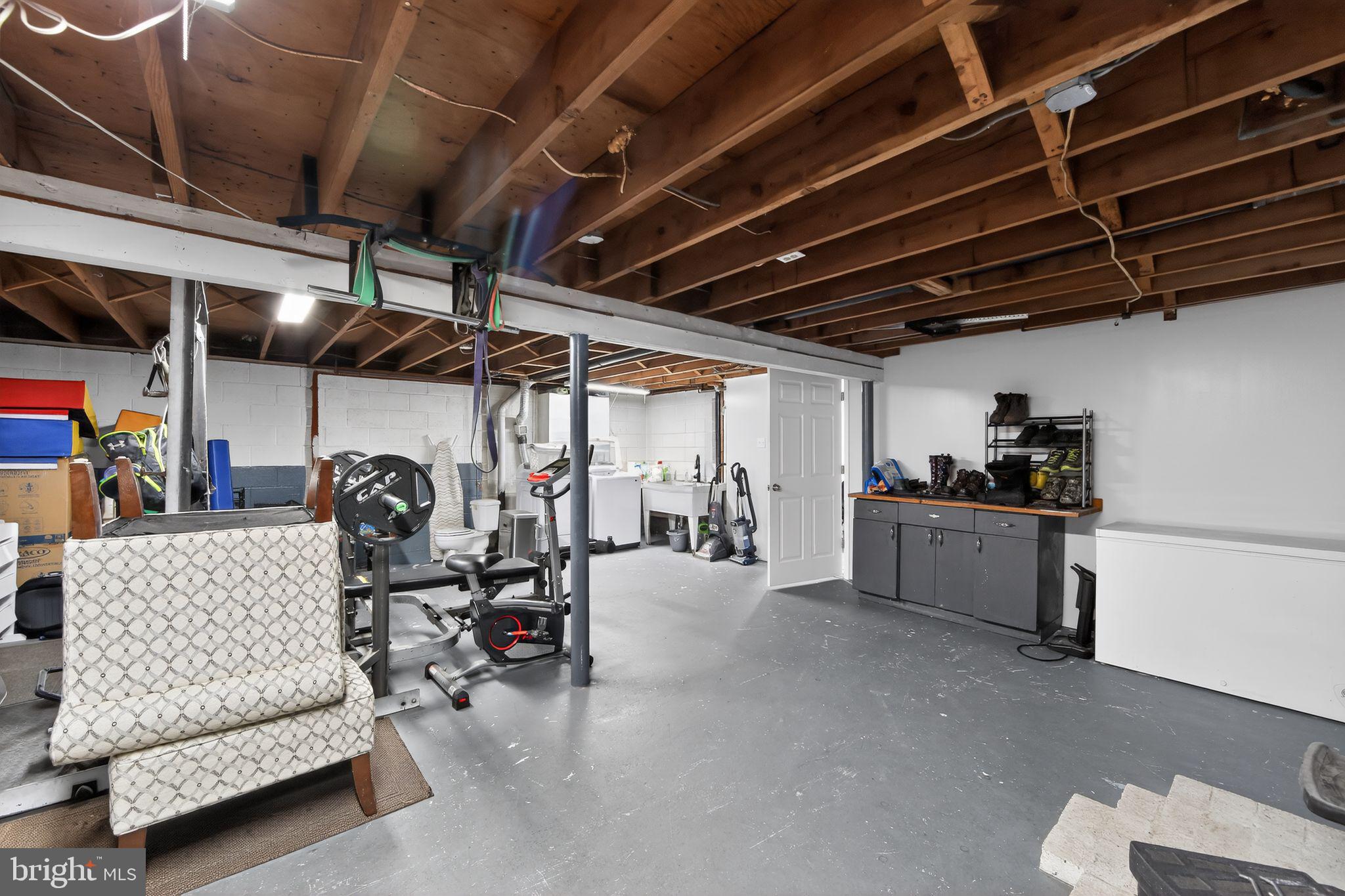 THE SUMMIT - Residential