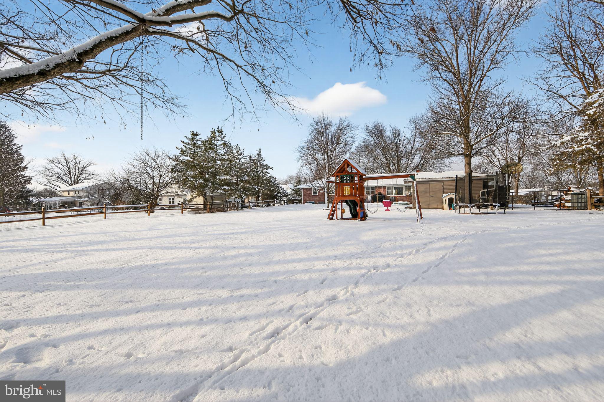 THE SUMMIT - Residential