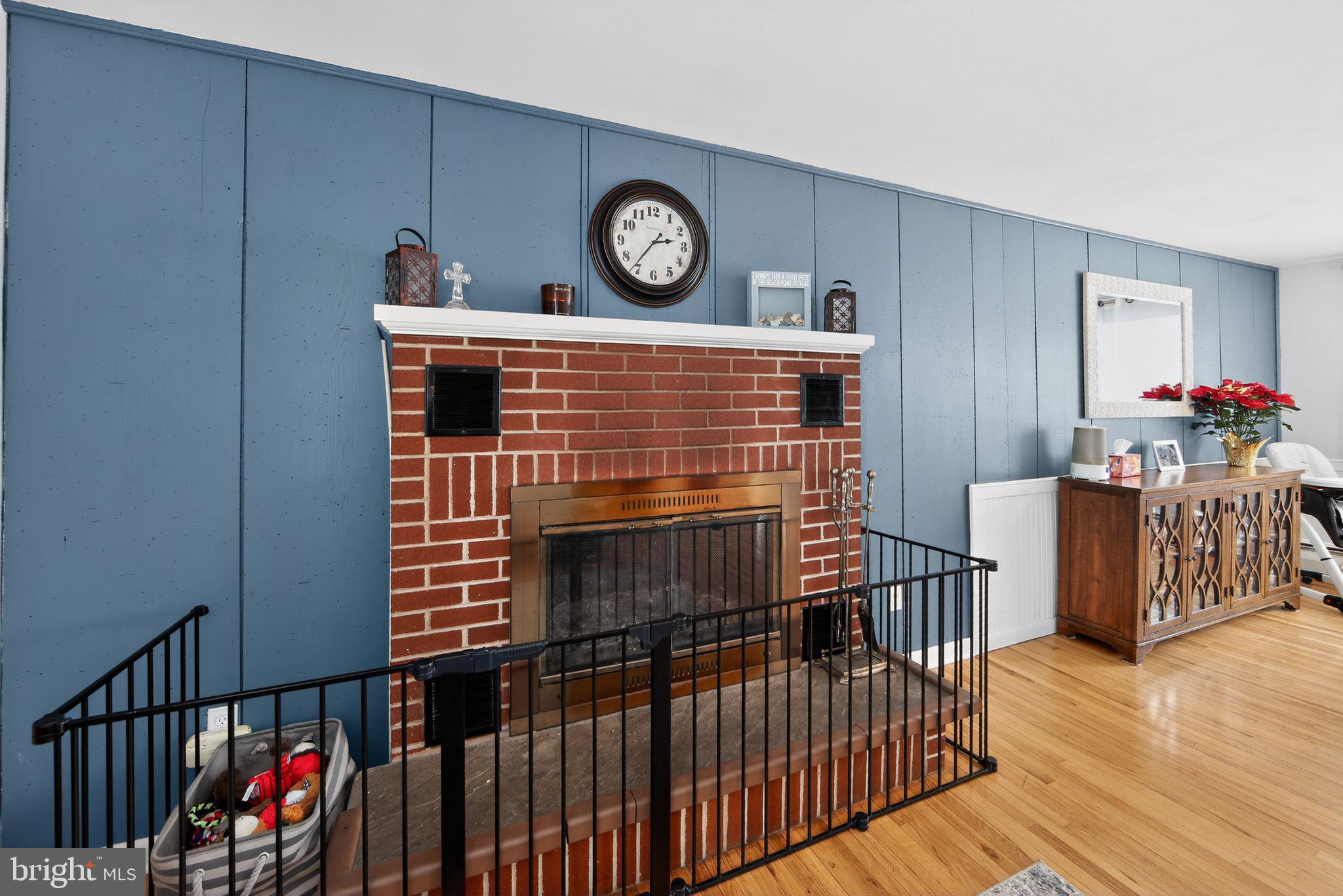 THE SUMMIT - Residential