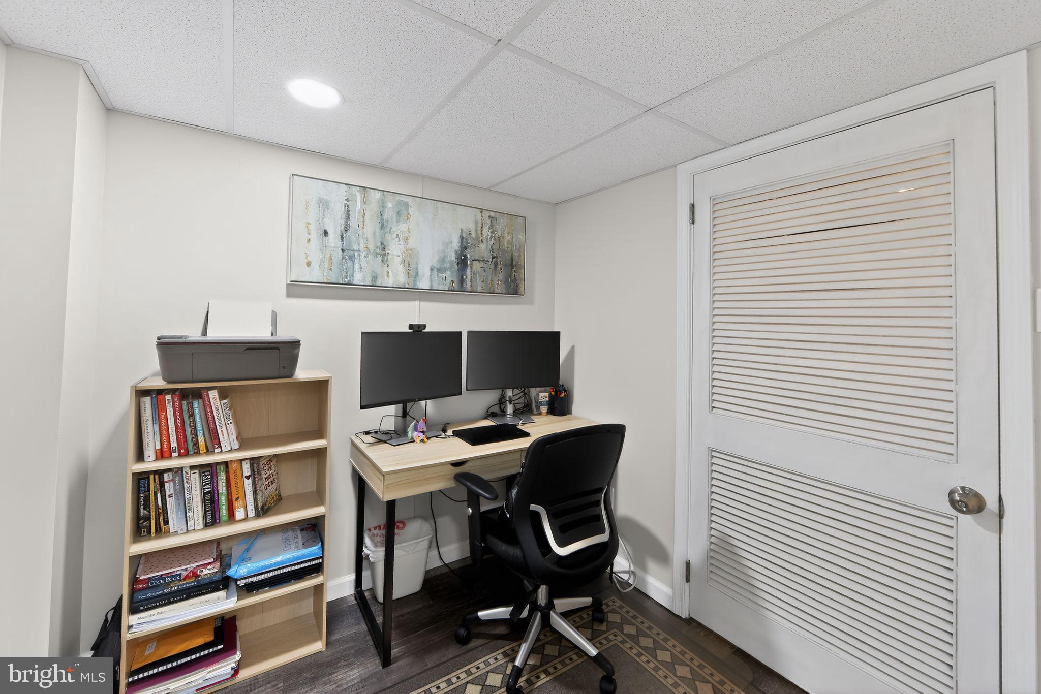 THE SUMMIT - Residential