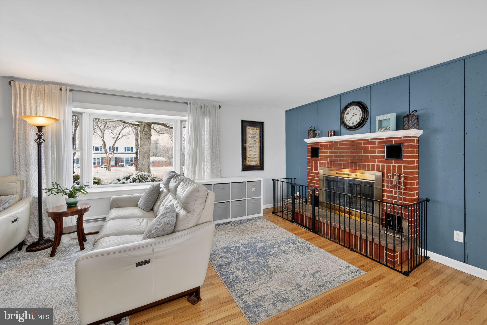 THE SUMMIT - Residential