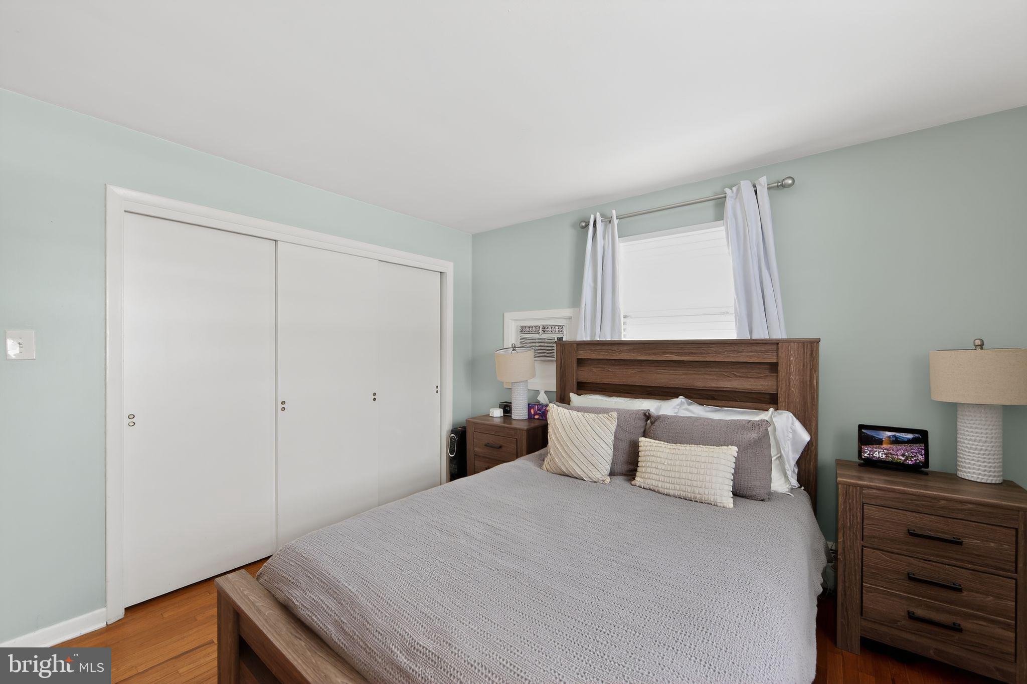 THE SUMMIT - Residential