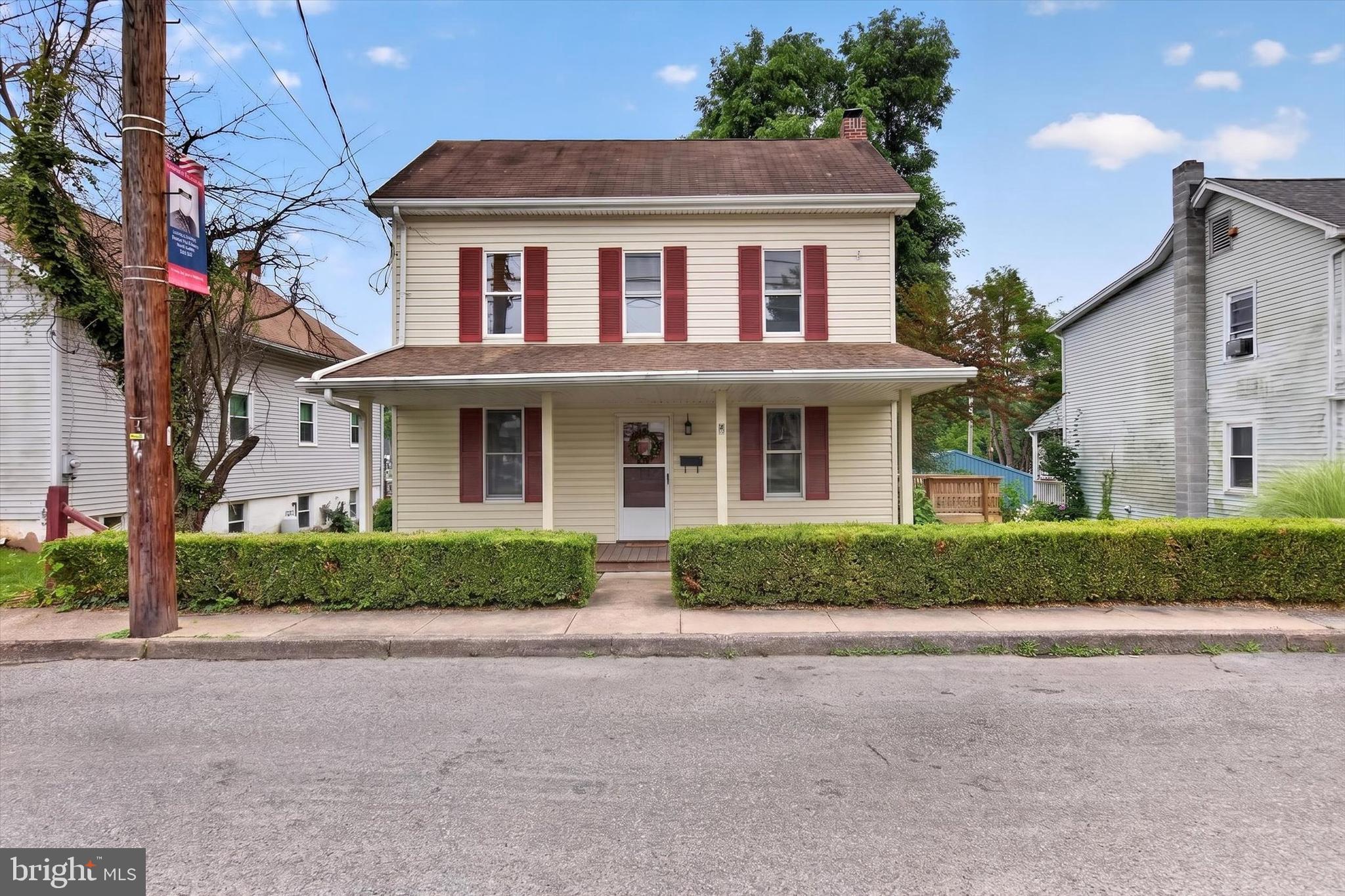 922 N HIGH STREET