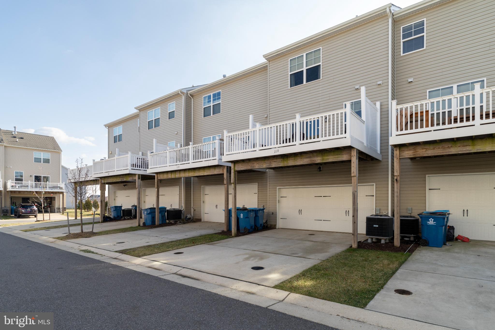 ELLENDALE - Residential