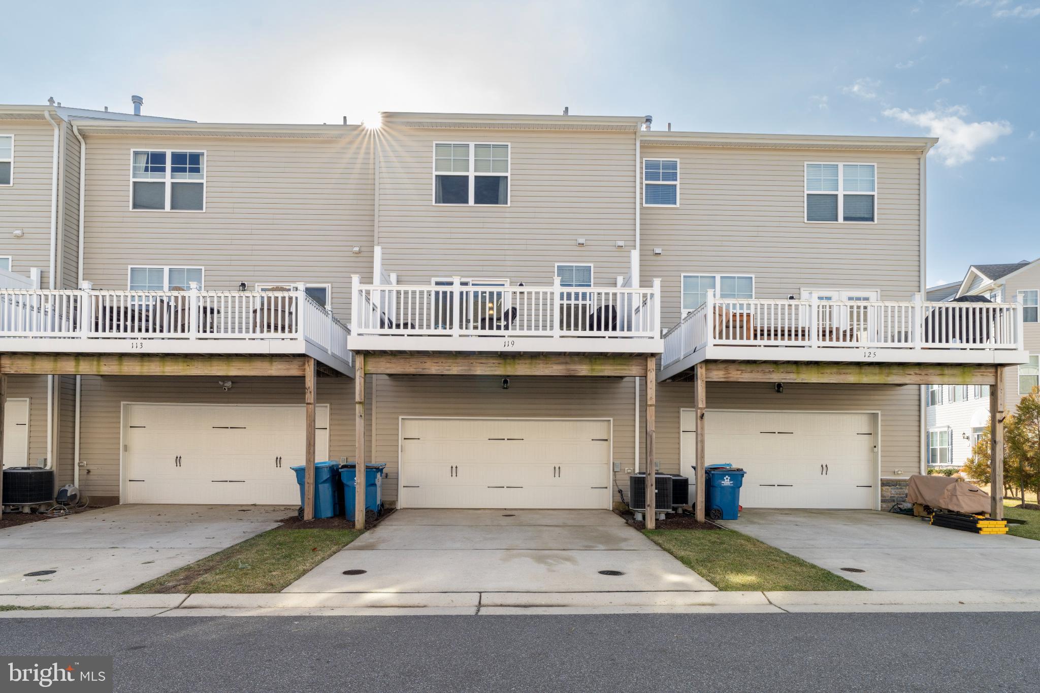 ELLENDALE - Residential