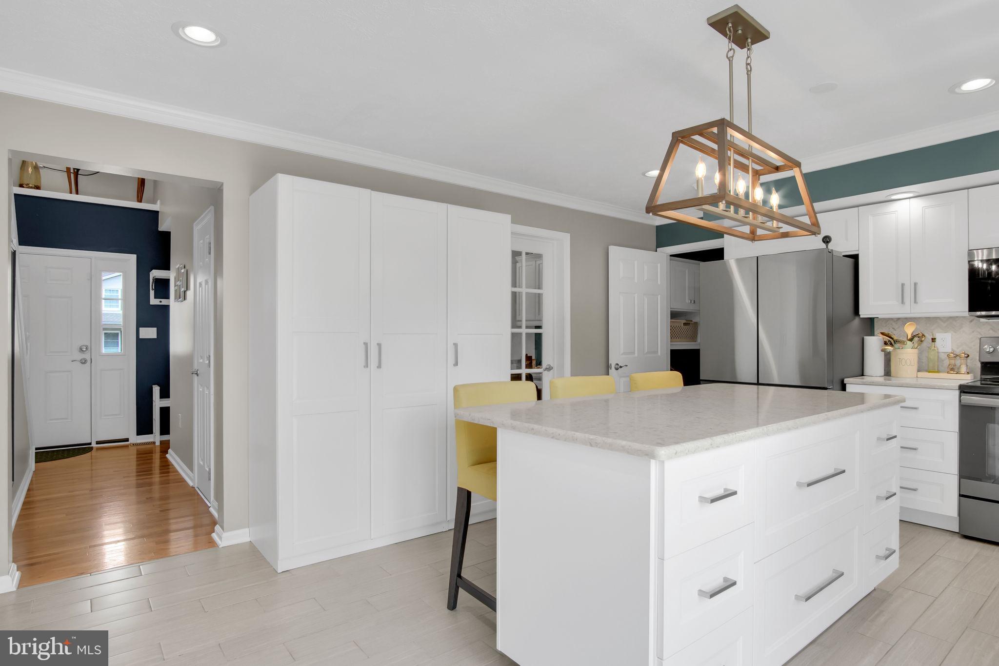 2140 CANTERBURY DR.