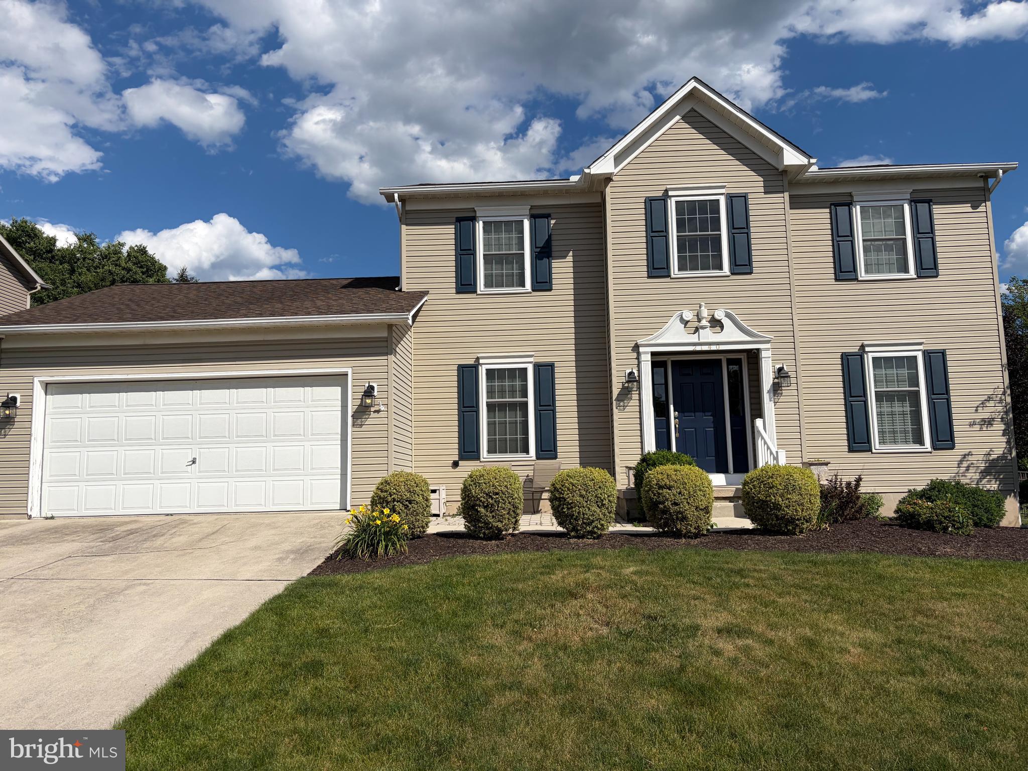 2140 CANTERBURY DR.