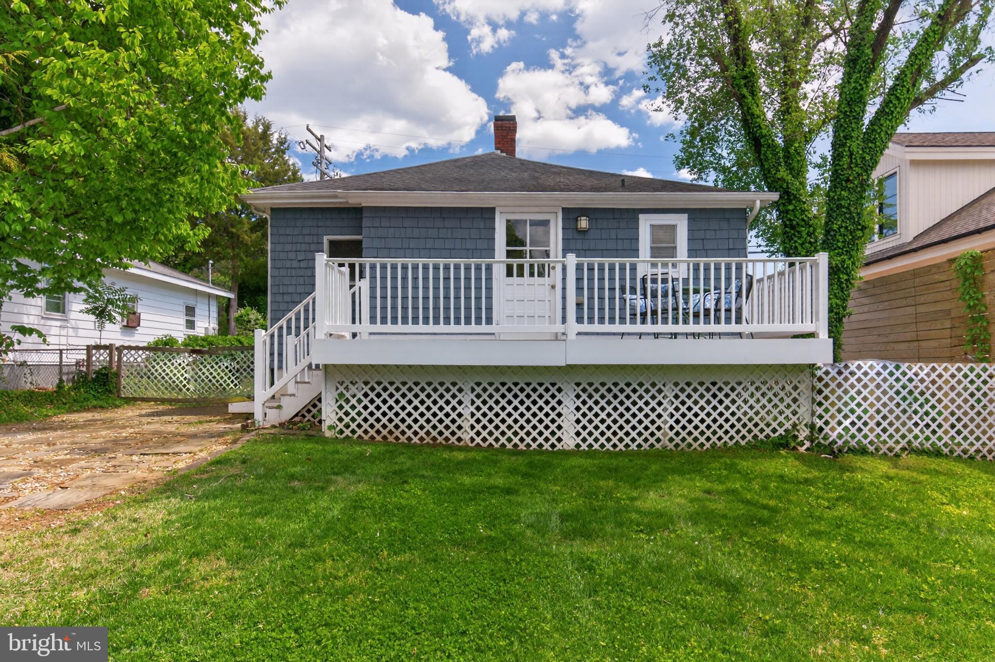 WEST ANNAPOLIS - Residential