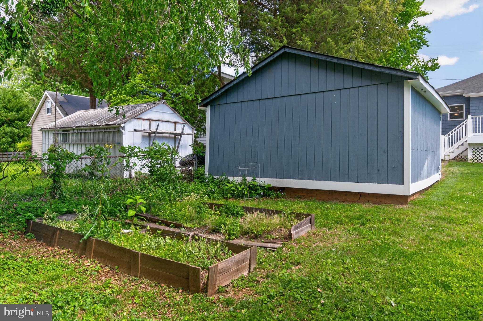 WEST ANNAPOLIS - Residential