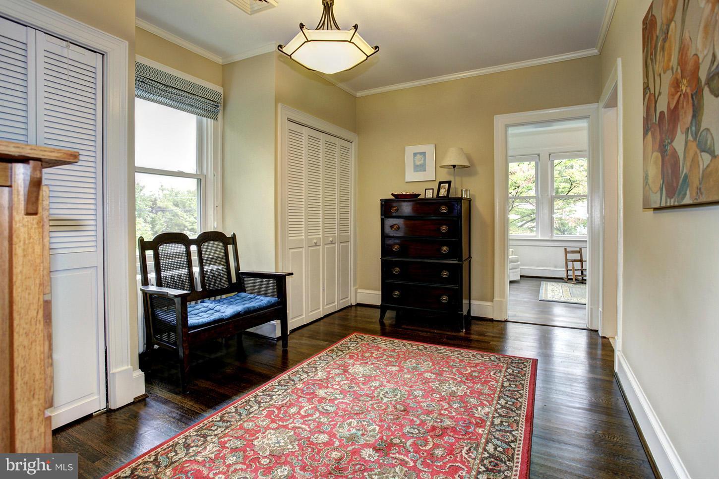 CHEVY CHASE VILLAGE - Residential