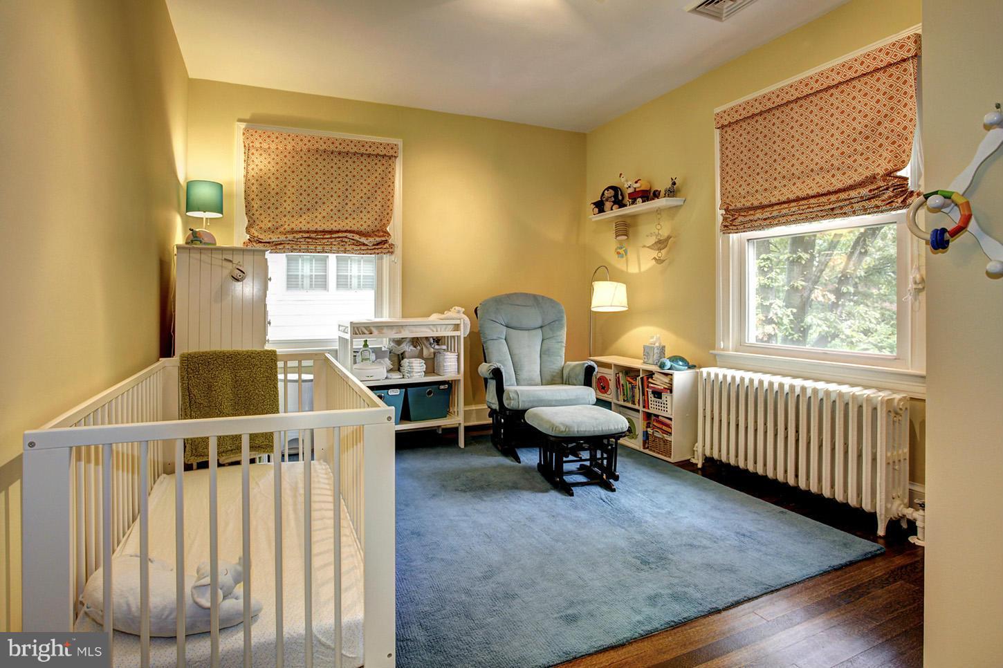 CHEVY CHASE VILLAGE - Residential