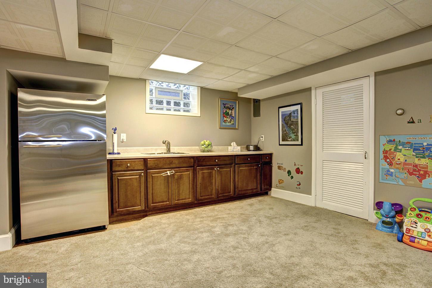 CHEVY CHASE VILLAGE - Residential