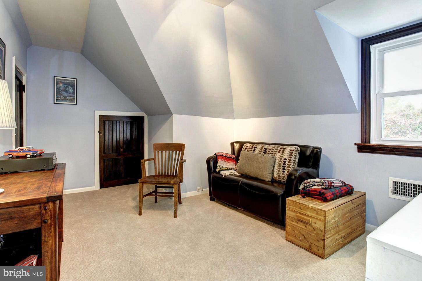 CHEVY CHASE VILLAGE - Residential