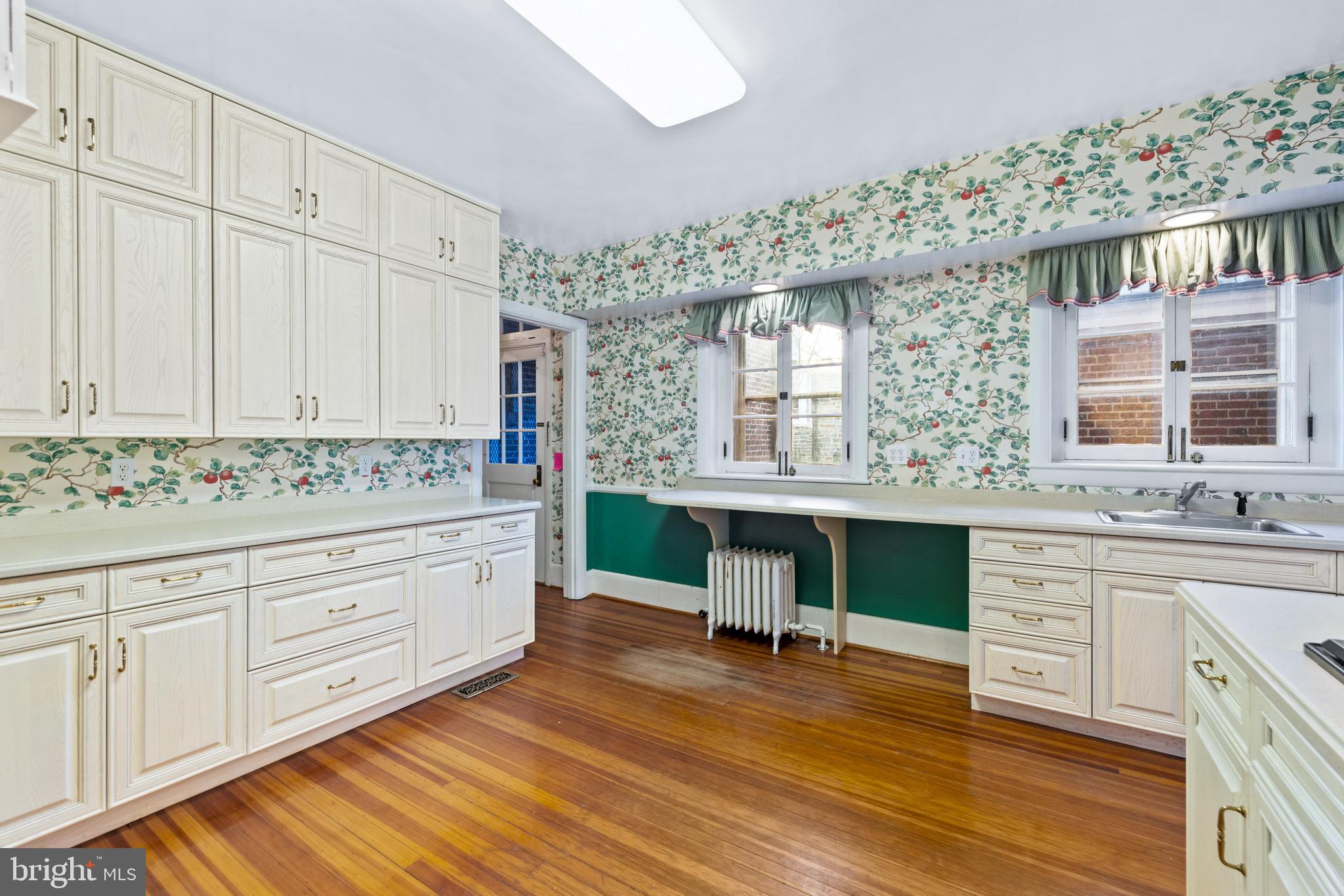 GUILFORD HISTORIC DISTRICT - Residential