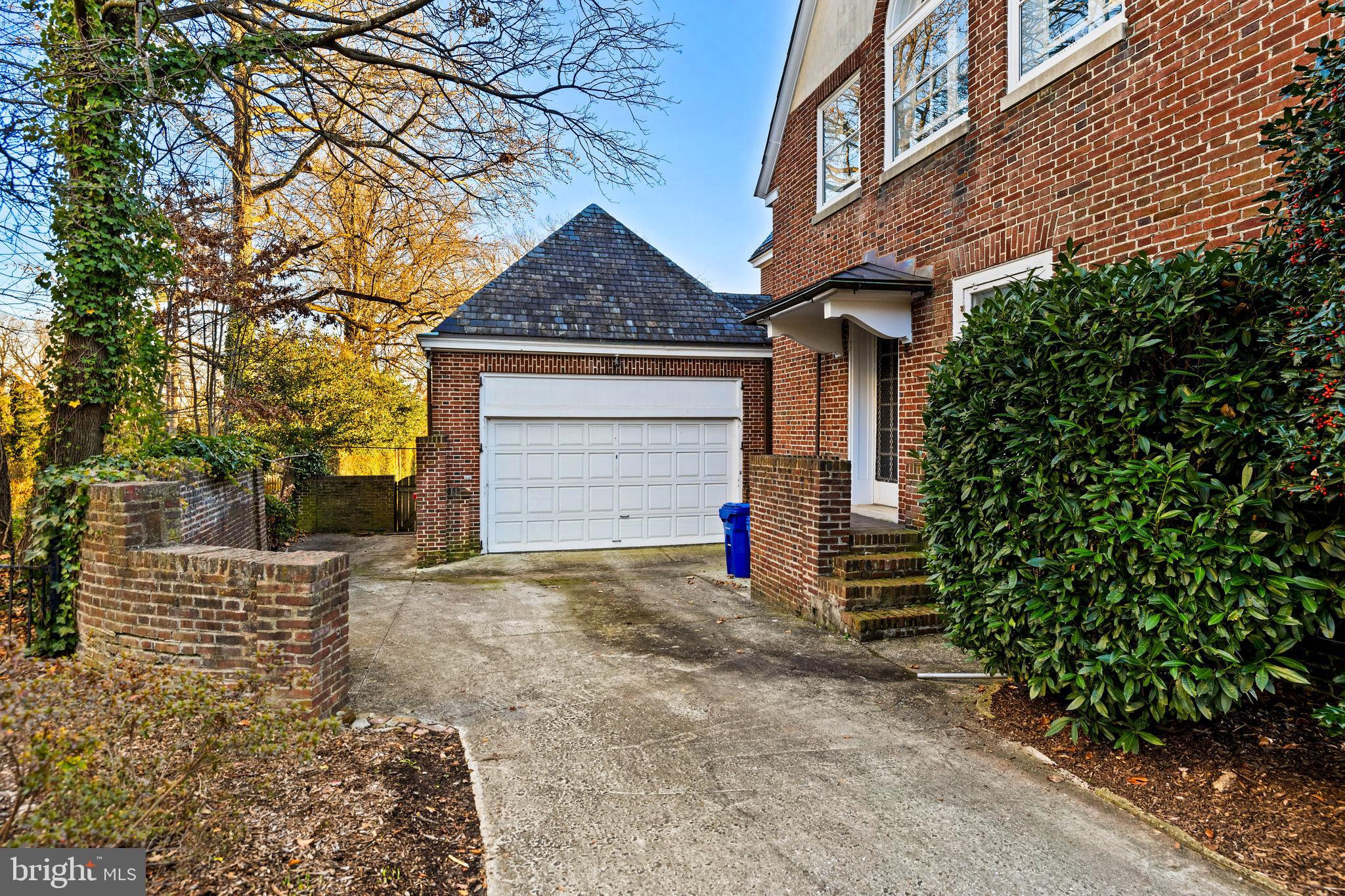 GUILFORD HISTORIC DISTRICT - Residential