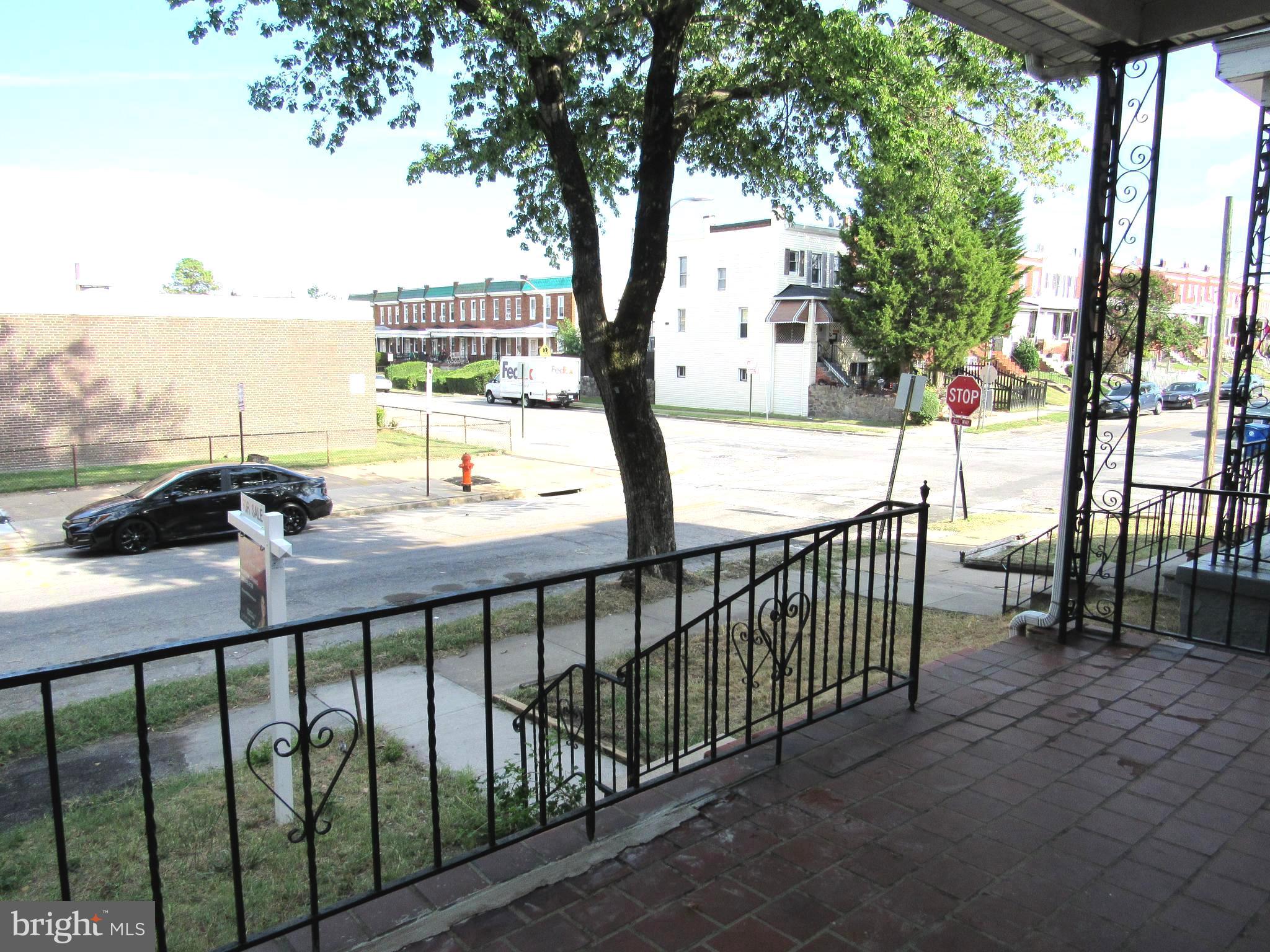 SANDTOWN-WINCHESTER - Residential