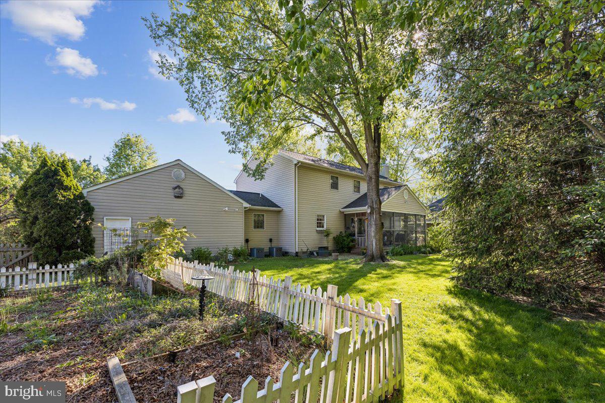 8376 COLONY CIRCLE