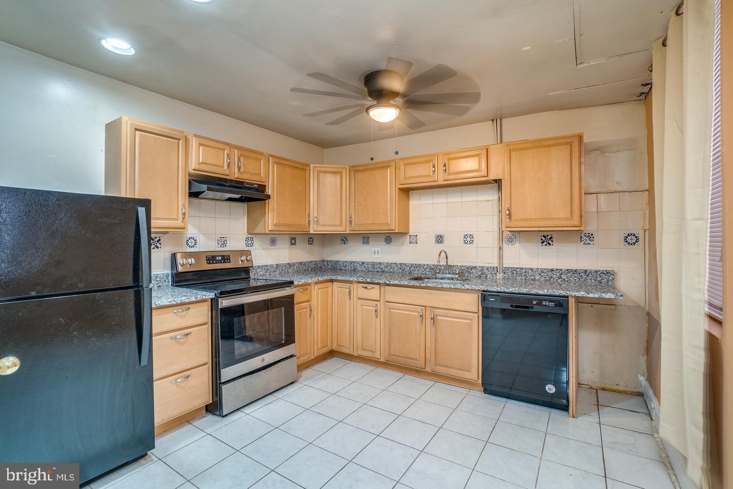 FEDERAL HILL HISTORIC DISTRICT - Residential Lease