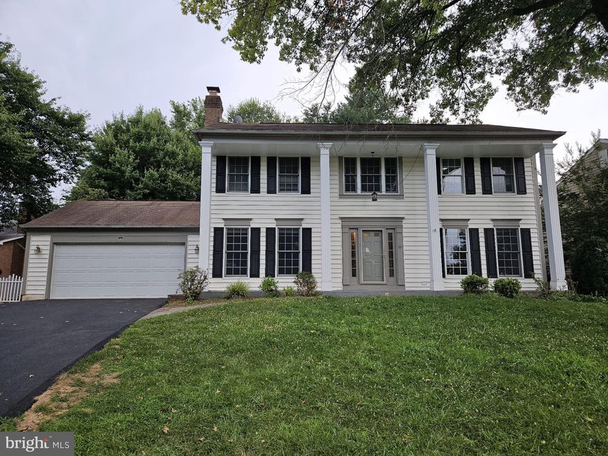 4 Bedroom 2 Full bath 2 half bath colonial in quiet cul-de-sac! Renovated kitchen w granite, tumbled marble backsplash, & upgraded appliances. Hardwood floors in living room, dining room and family room. Brick Fireplace in Family room. Spacious bedrooms w/great closets & storage. Awesome Mud room/Laundry Room for clean access to the home. 
 Basement has a Finished Recreation Room with Half-bath. Fenced in private yard and more!  
Convenient to DOE, NIST, Medi-Immune! Quince Orchard schools!