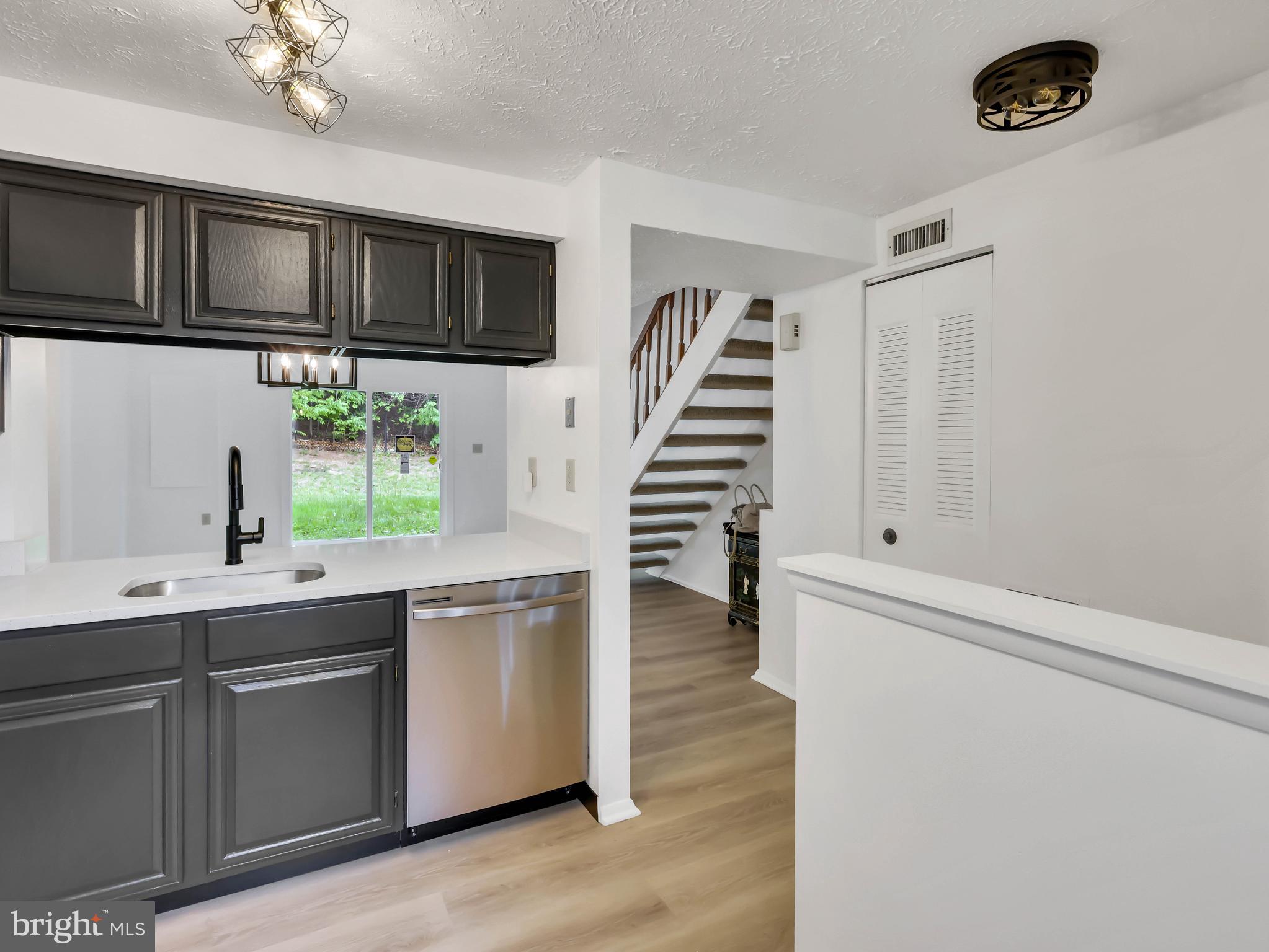 GUNNERS LAKE VILLAGE - Residential