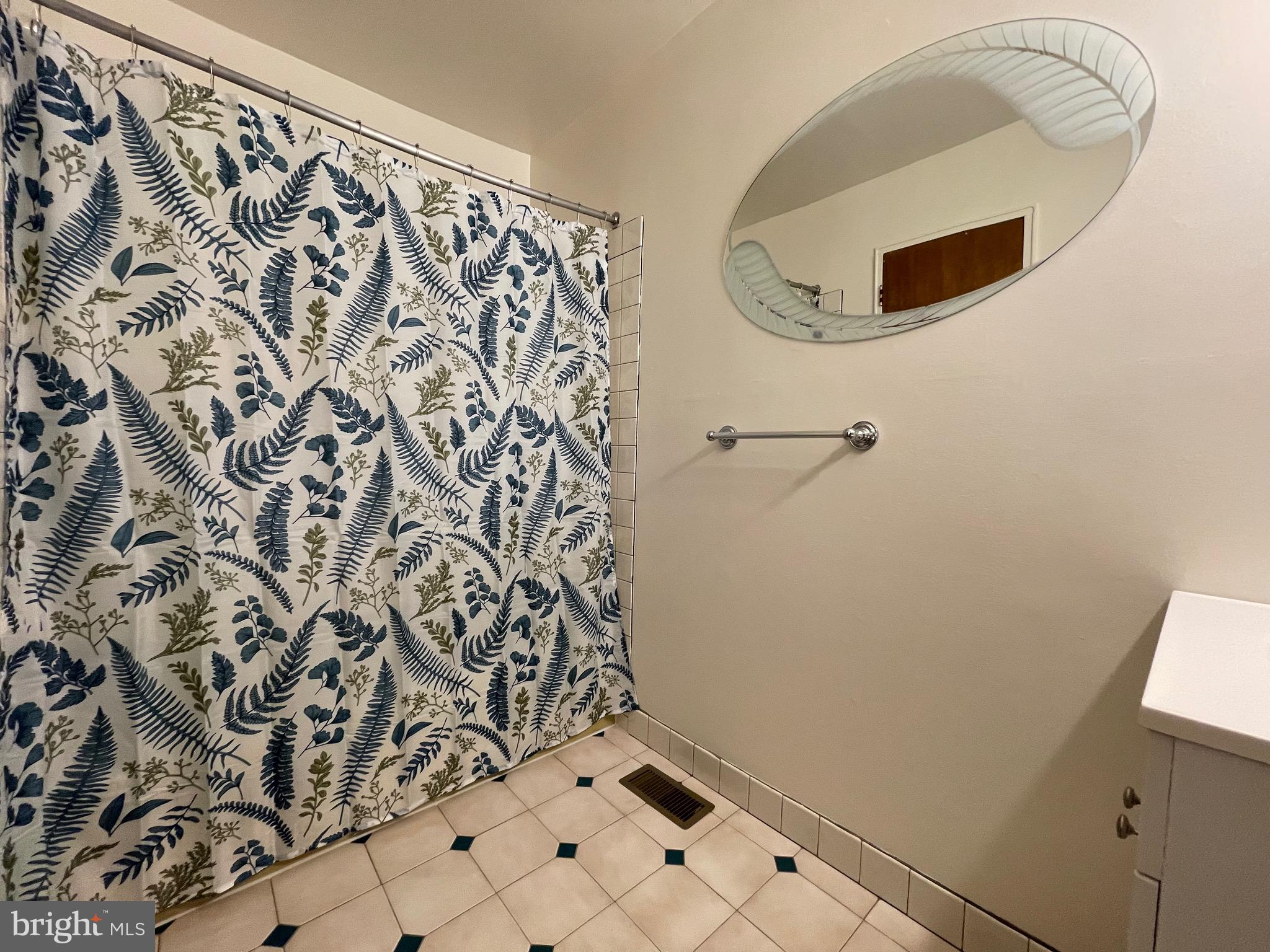 TORRESDALE (EAST) - Residential Lease