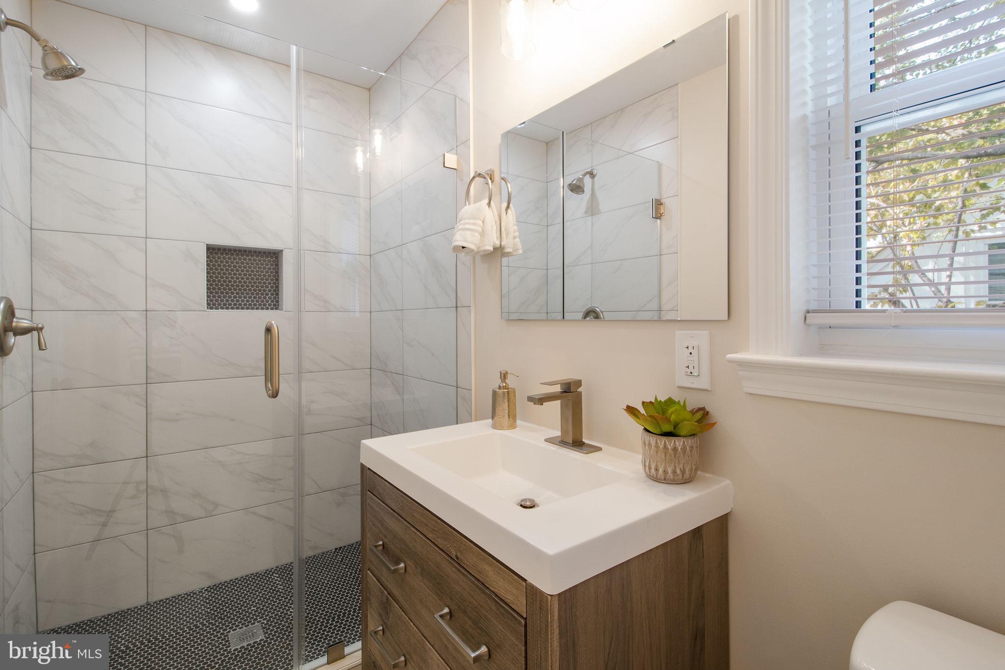 DISTRICT HEIGHTS - Residential Lease