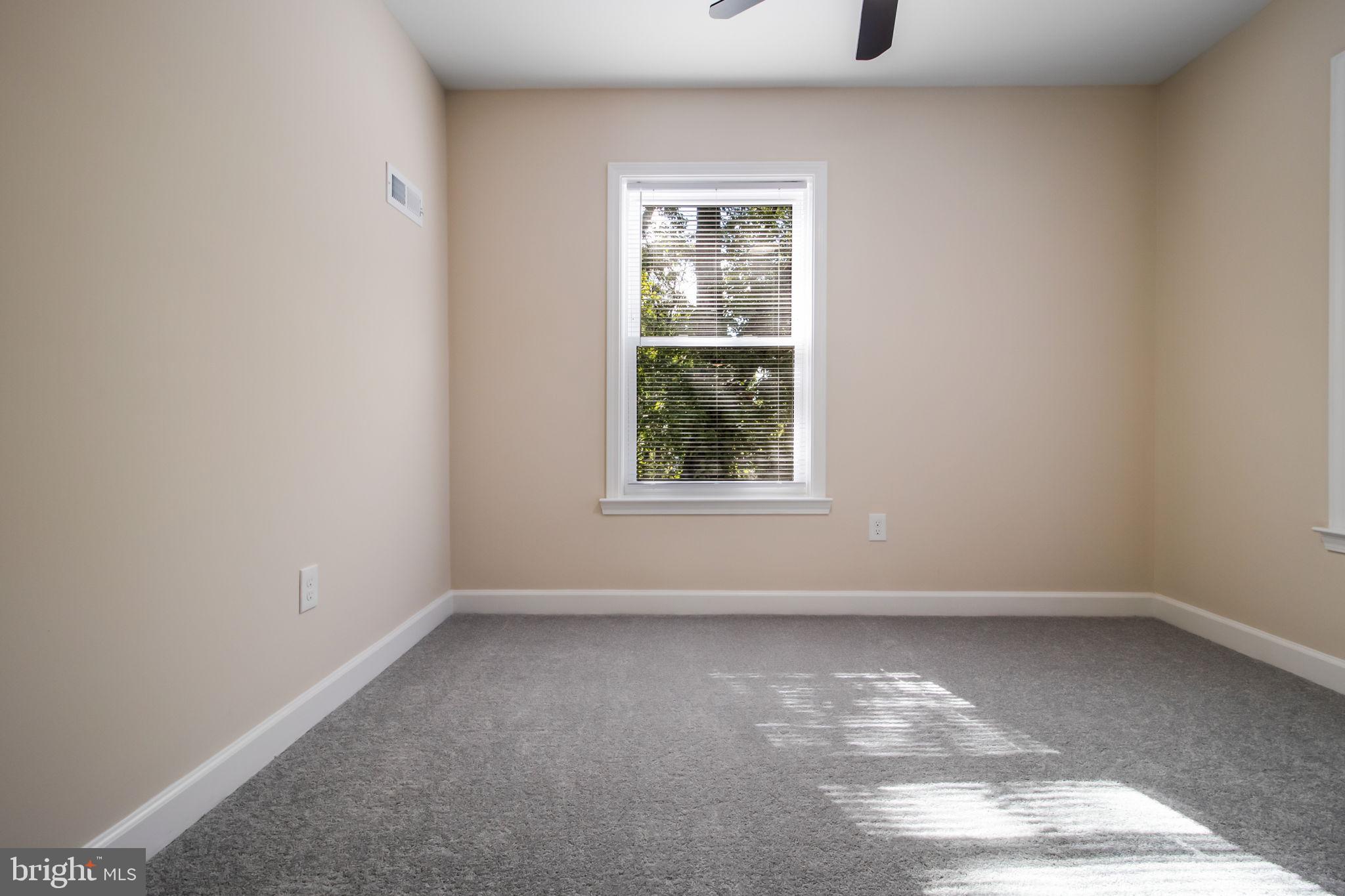 DISTRICT HEIGHTS - Residential Lease