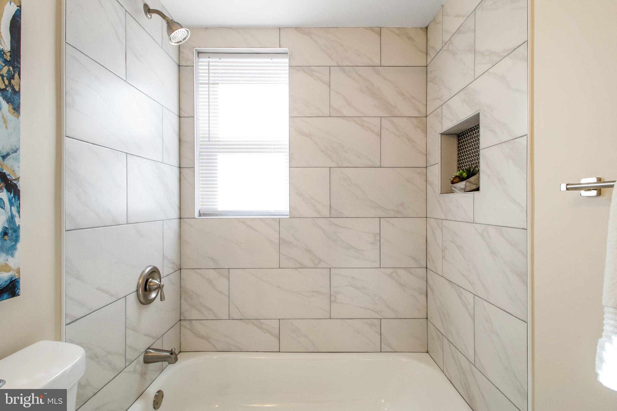 DISTRICT HEIGHTS - Residential Lease