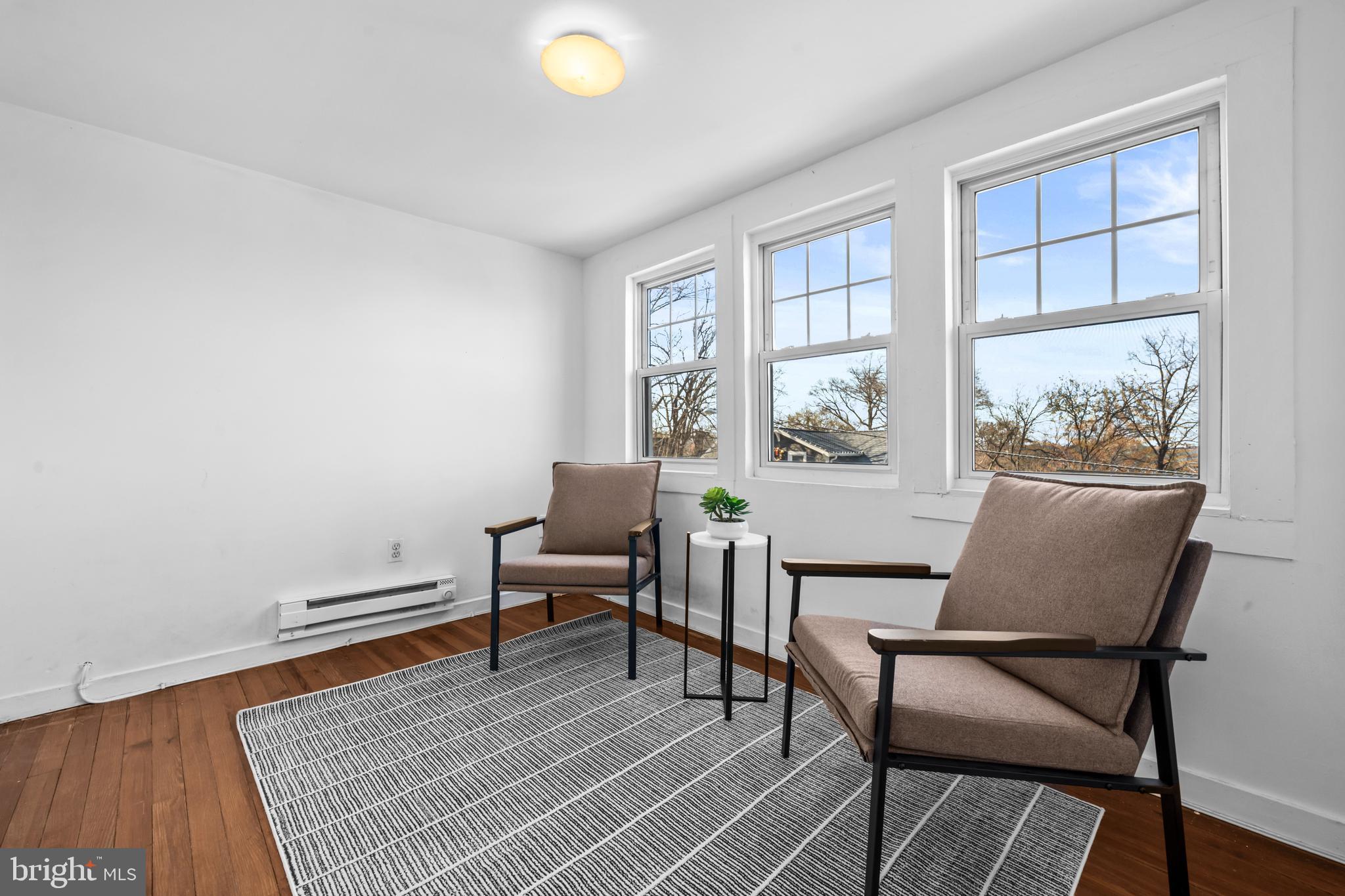 MOUNT RAINIER - Residential