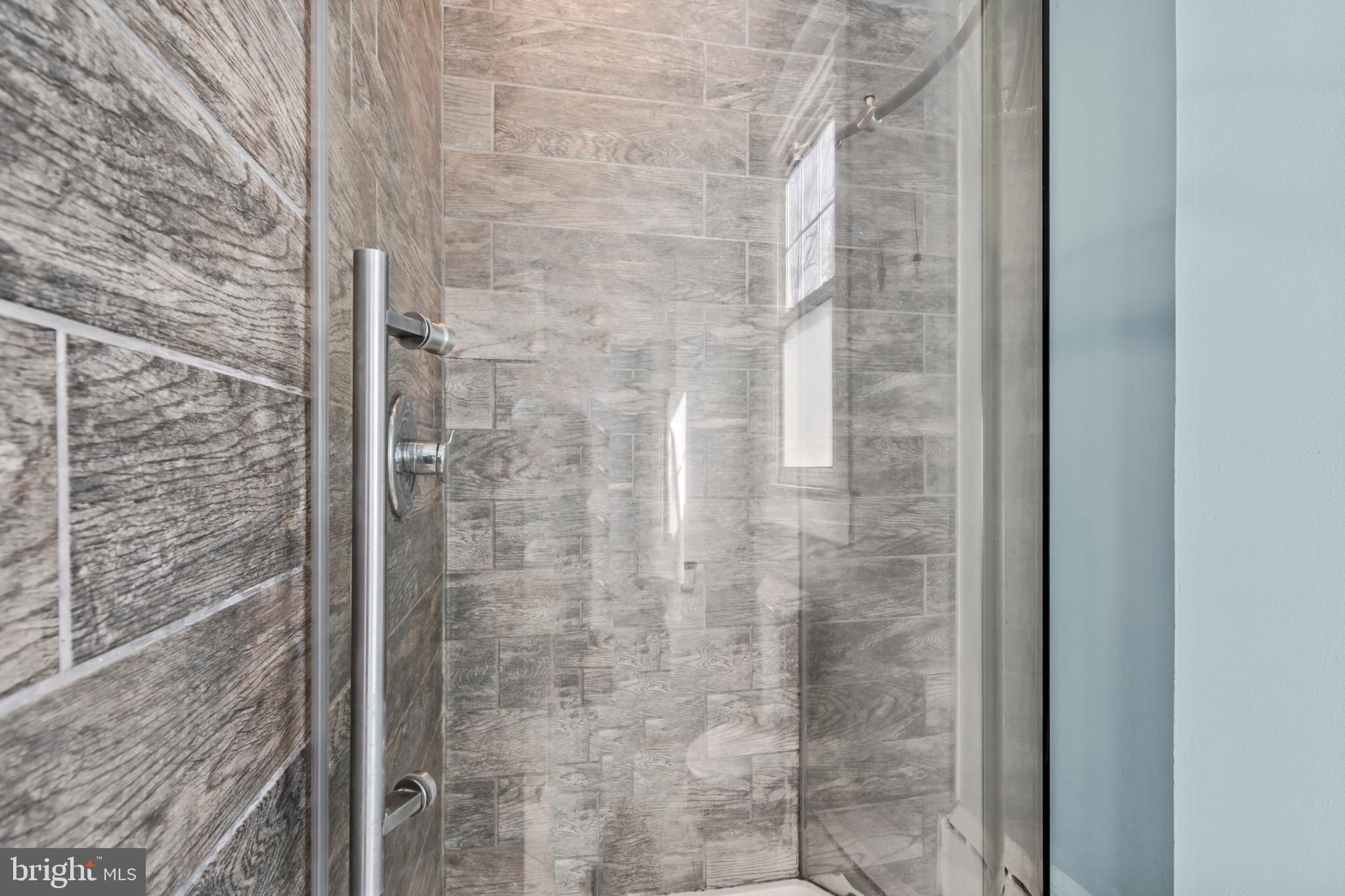 MOUNT RAINIER - Residential