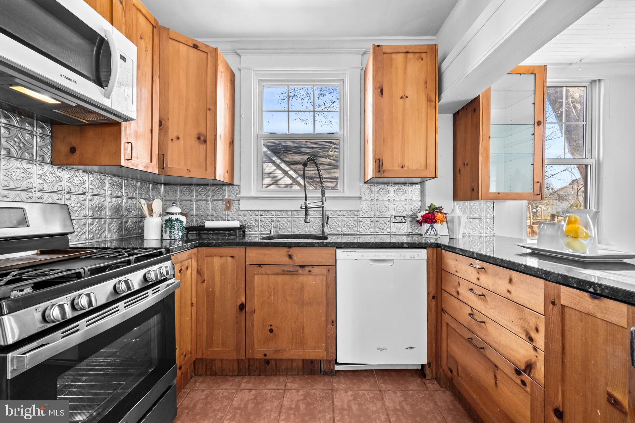 MOUNT RAINIER - Residential