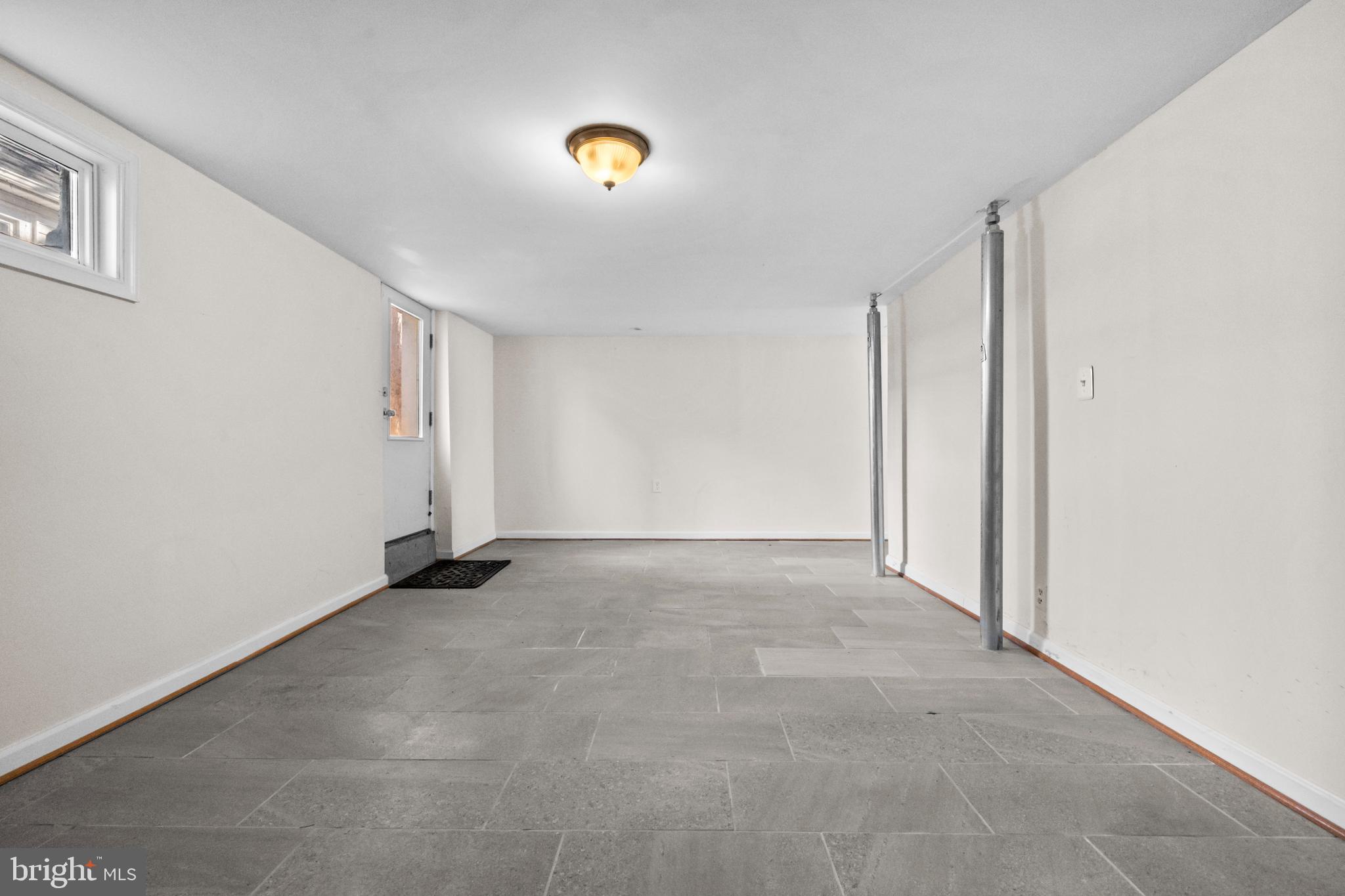 MOUNT RAINIER - Residential