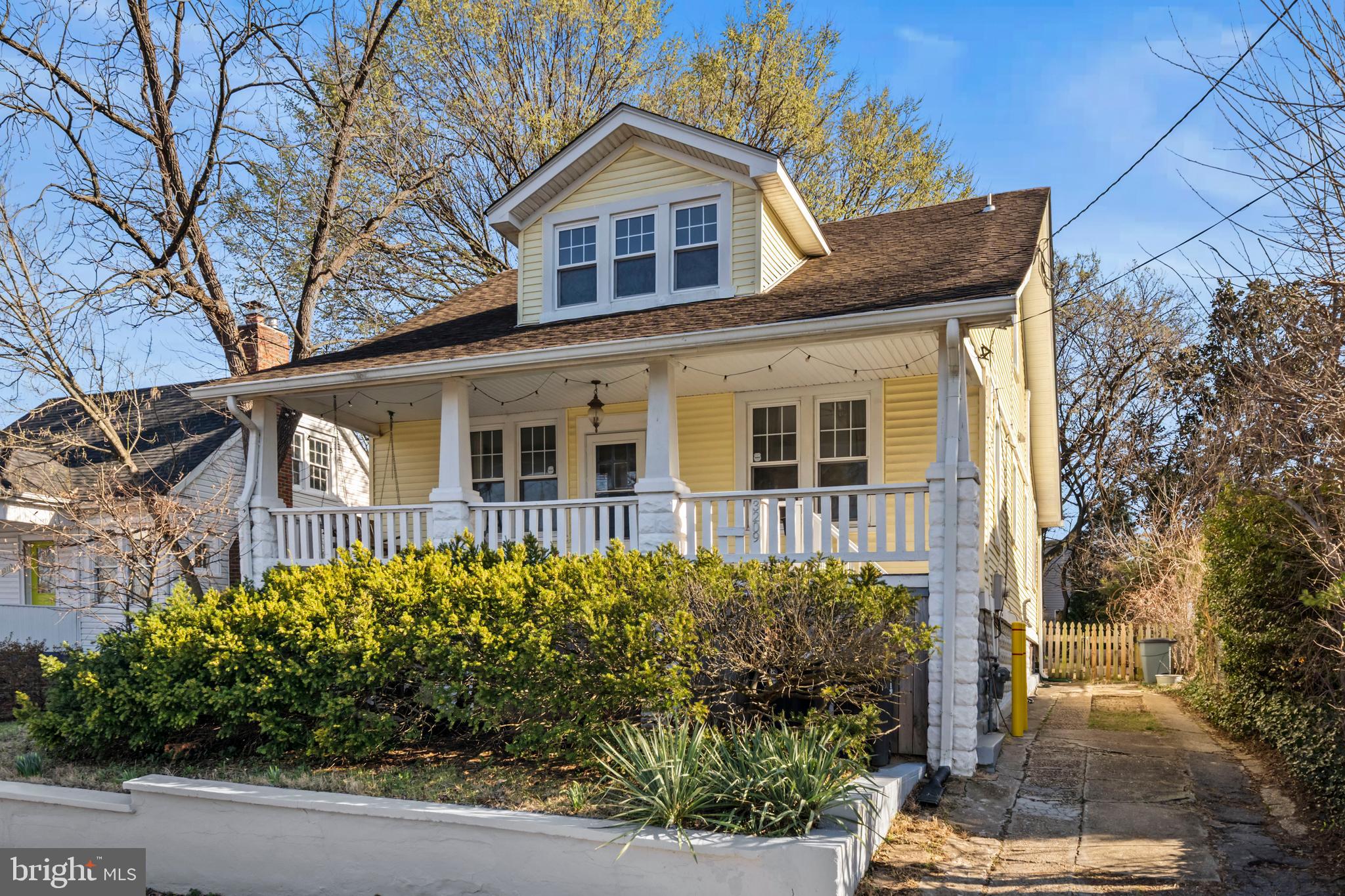 MOUNT RAINIER - Residential