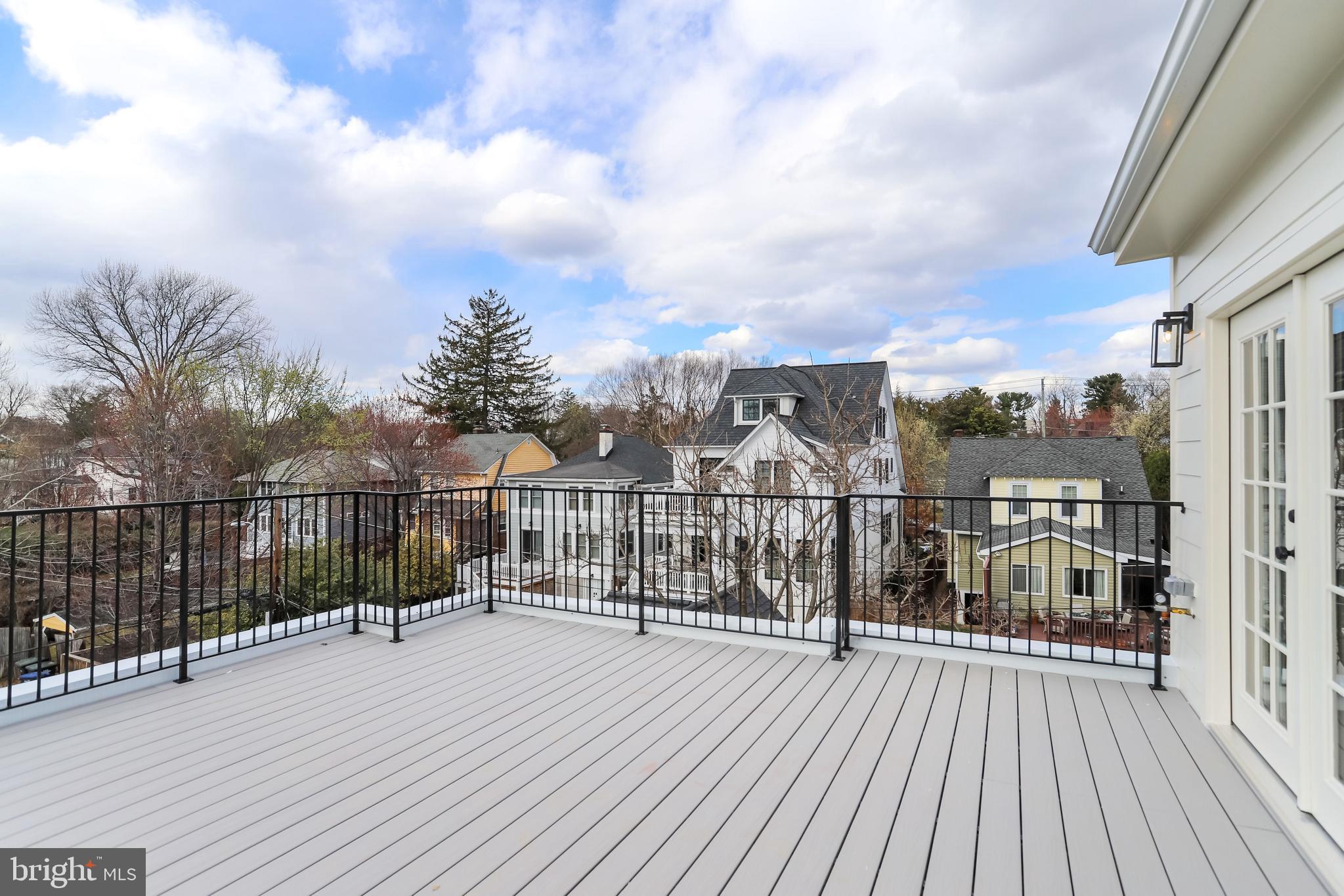 AMERICAN UNIVERSITY PARK - Residential
