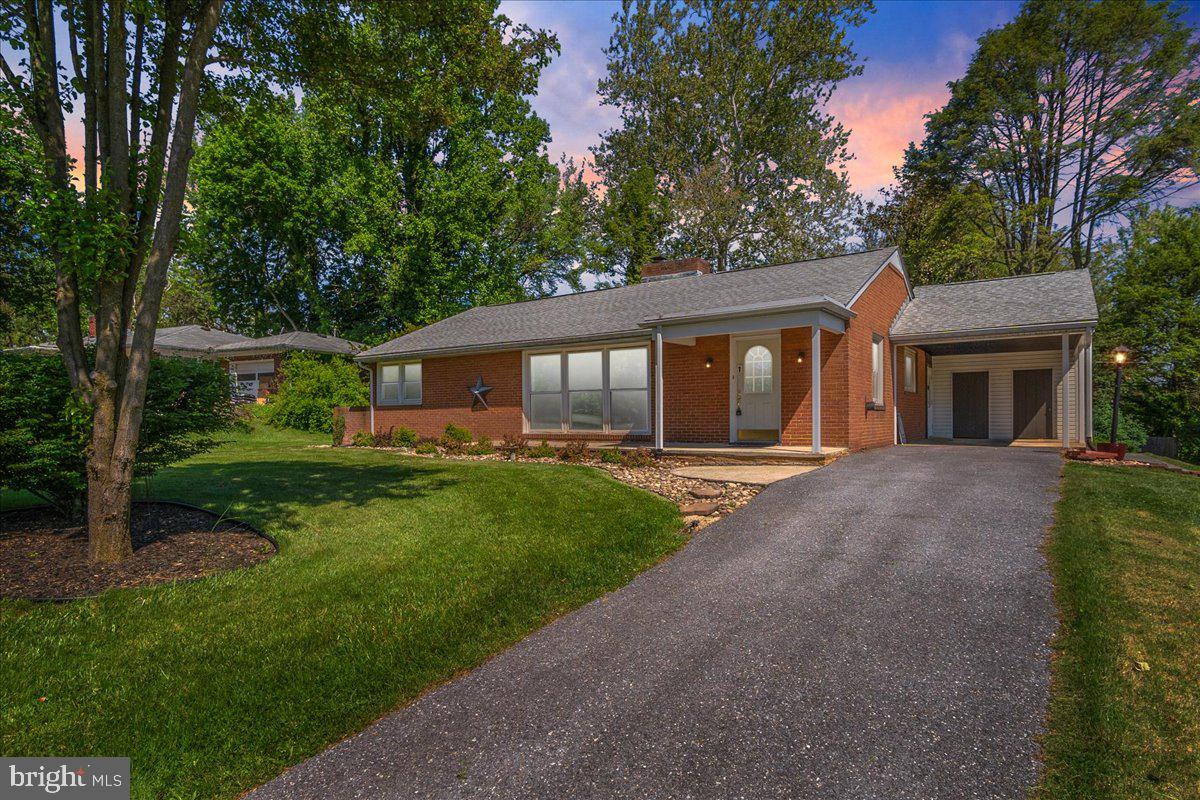 FOUNTAIN HEAD - Residential