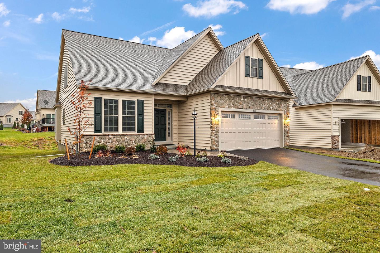 610 GREENBRIAR PATH