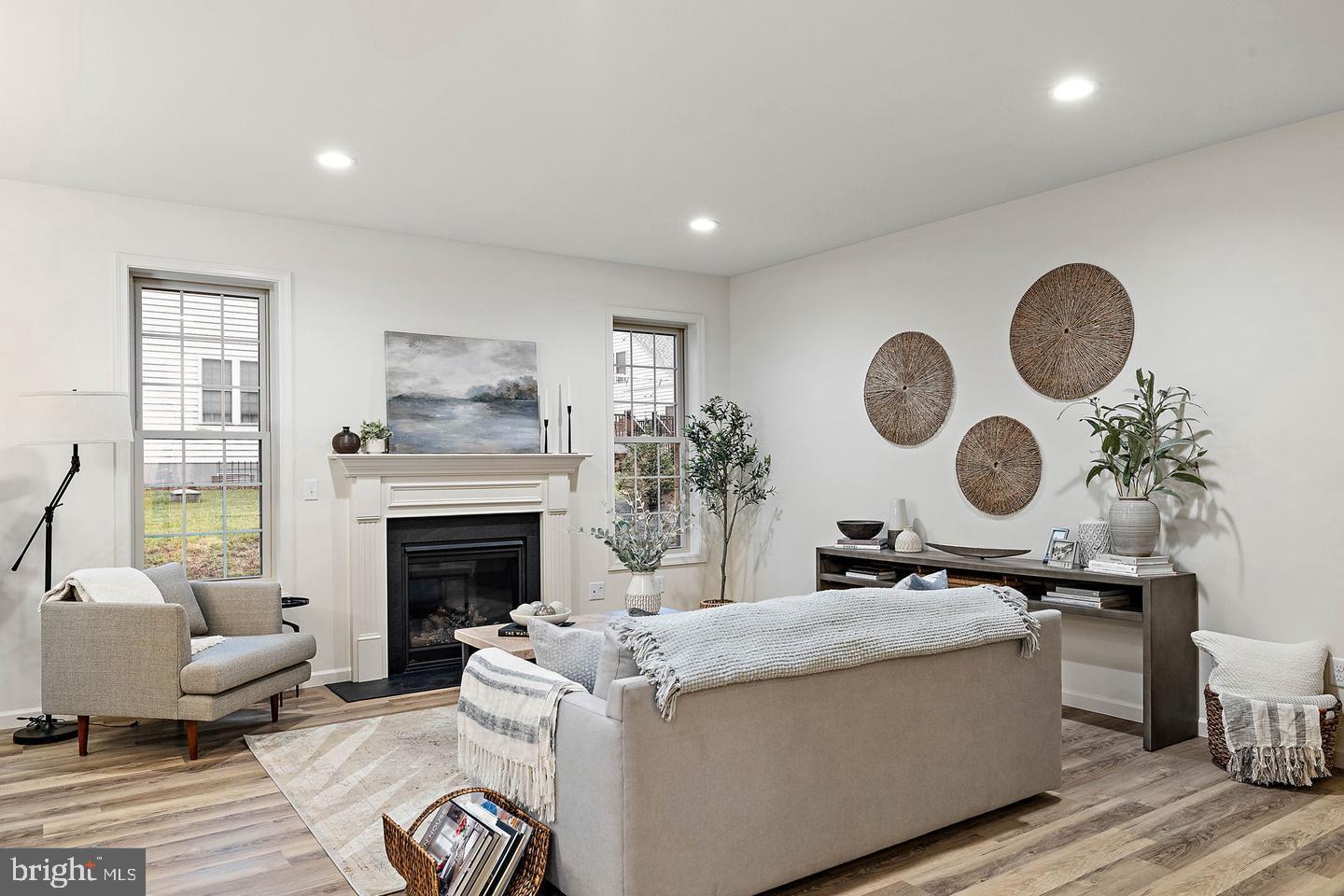 610 GREENBRIAR PATH